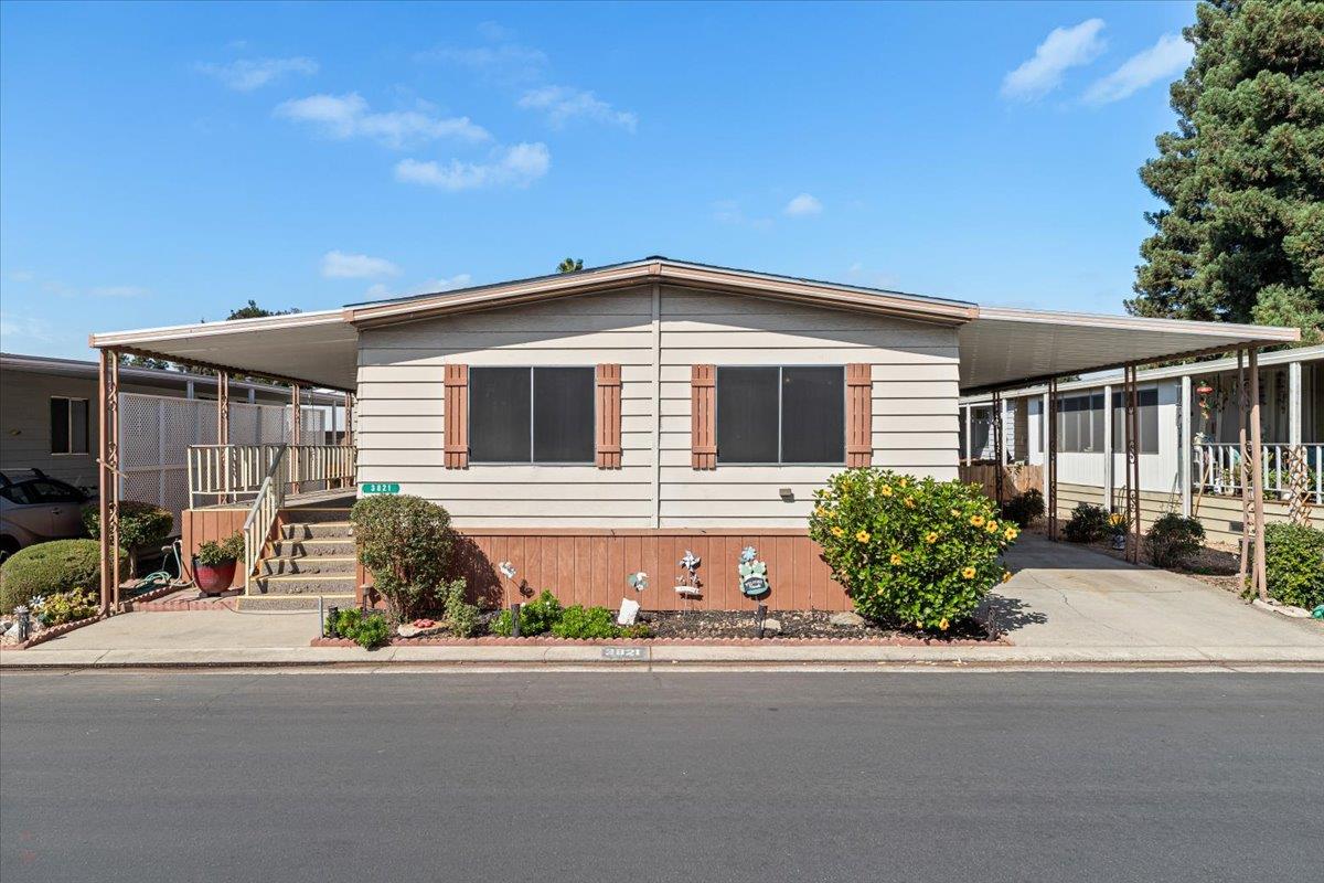 3821 Lahaina Ln, Modesto, CA 95355