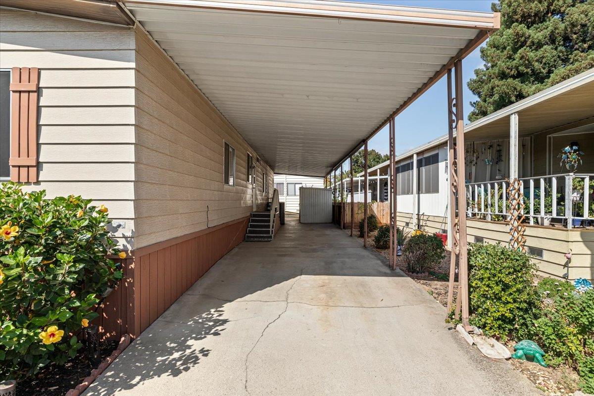 3821 Lahaina Ln, Modesto, CA 95355