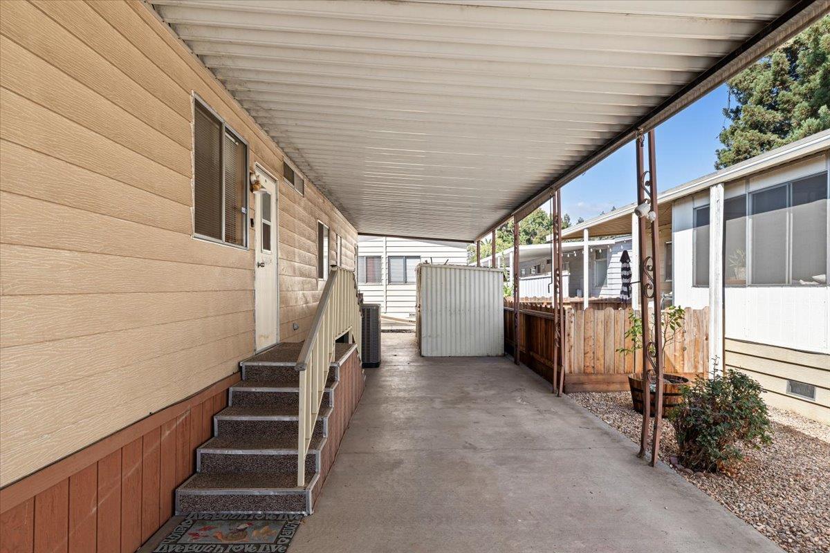 3821 Lahaina Ln, Modesto, CA 95355