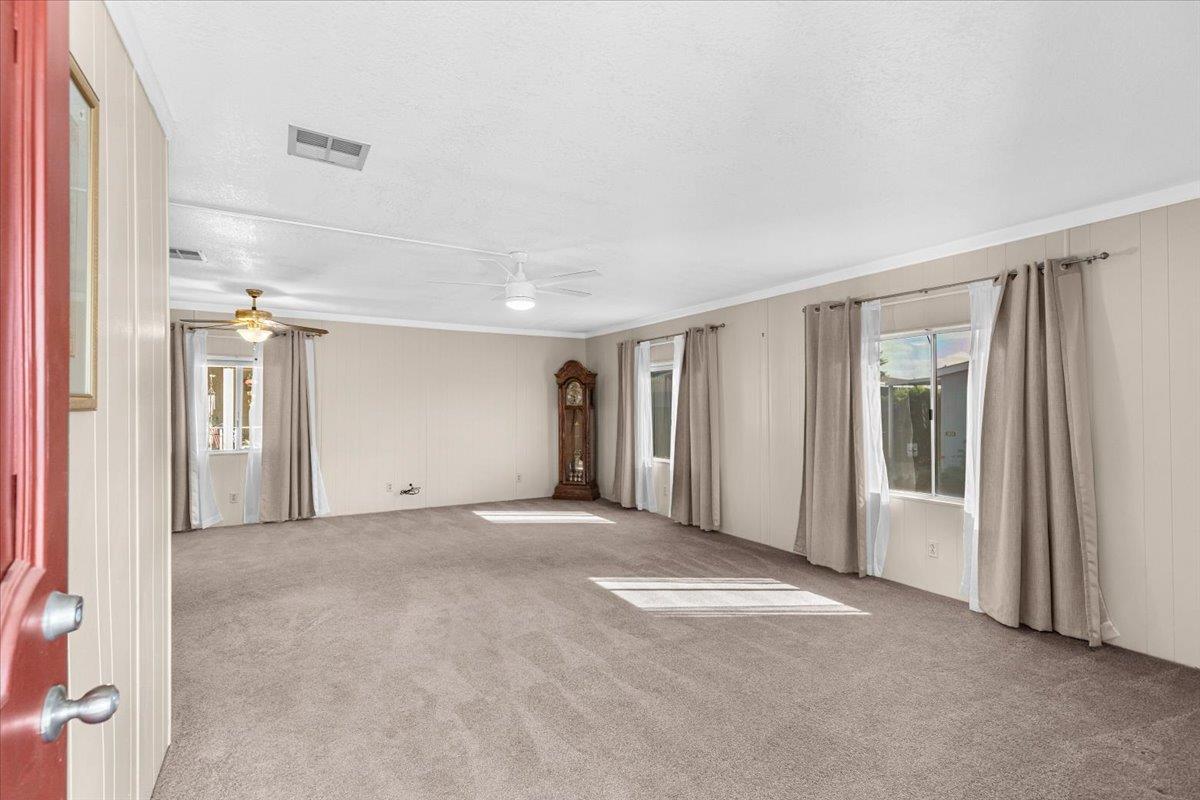 3821 Lahaina Ln, Modesto, CA 95355