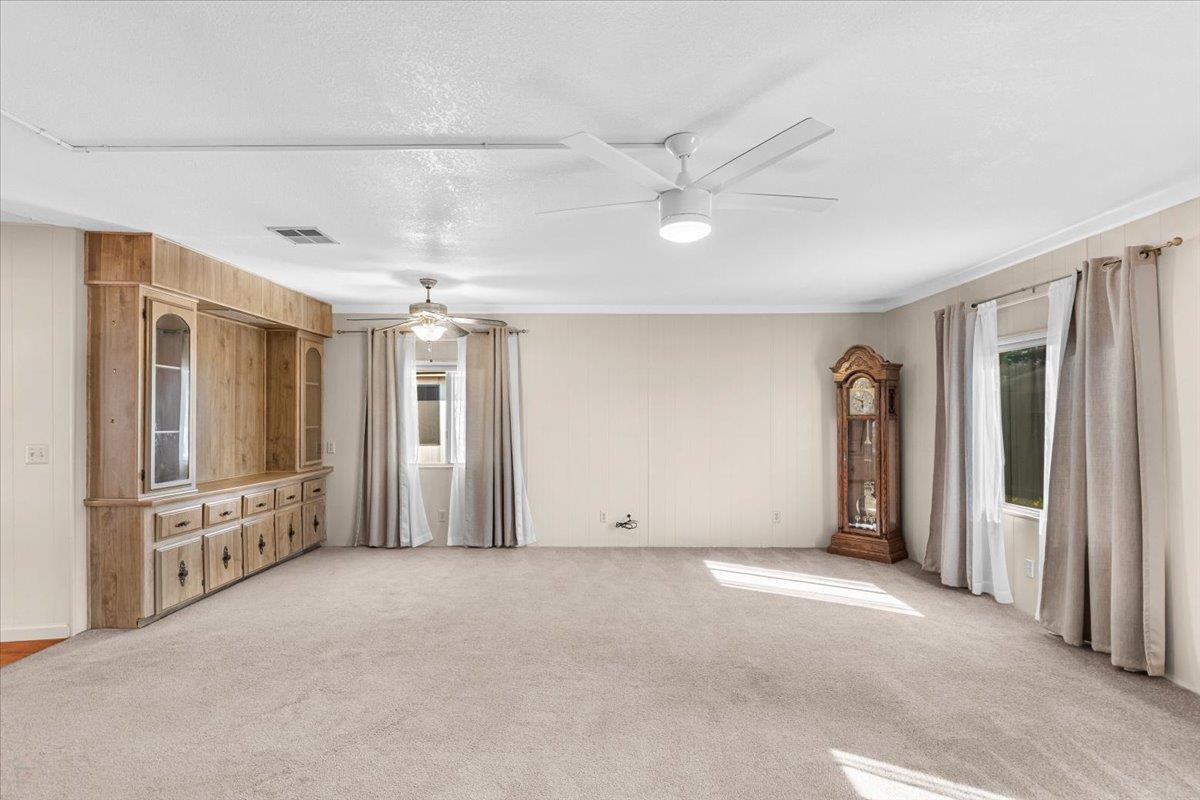 3821 Lahaina Ln, Modesto, CA 95355