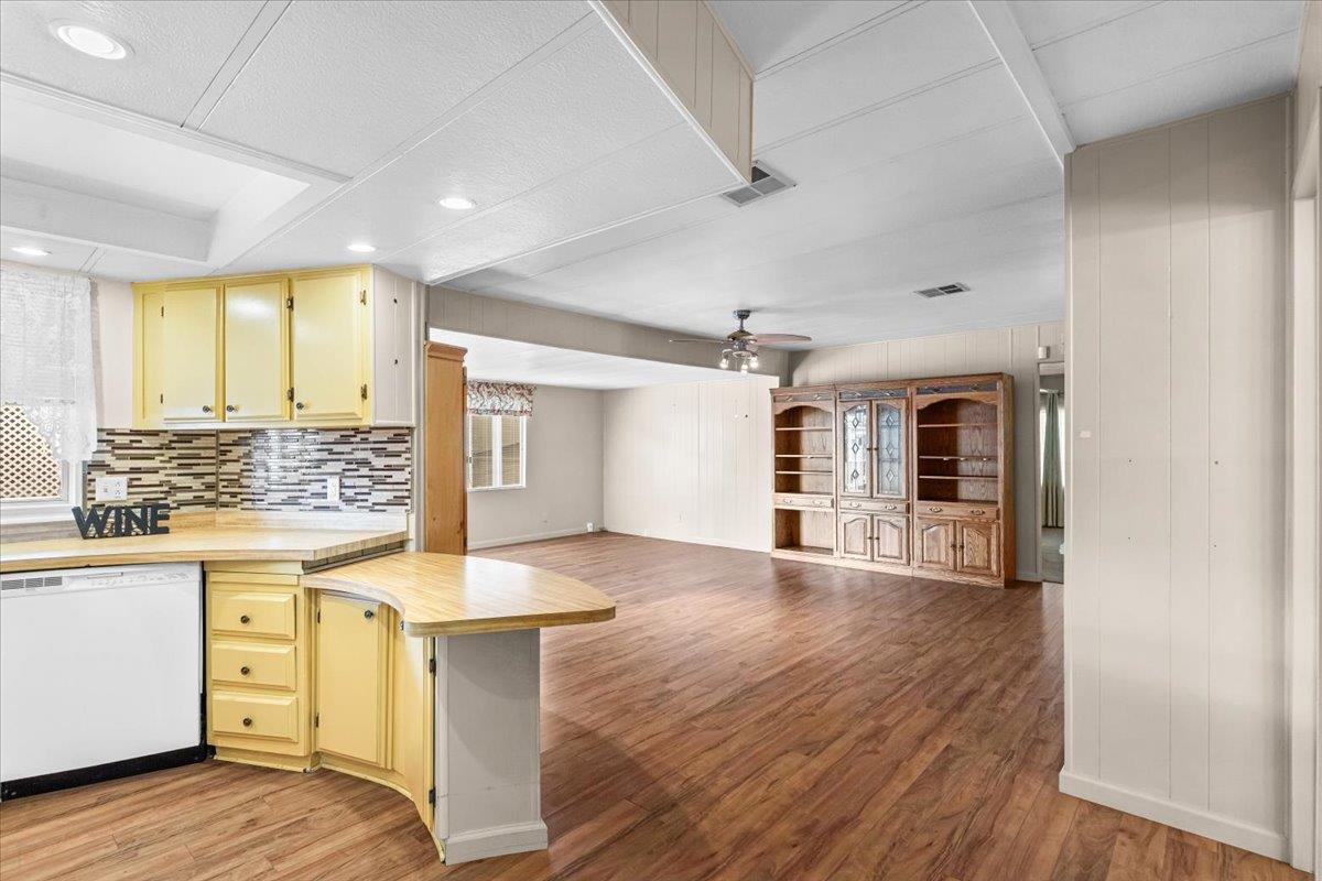 3821 Lahaina Ln, Modesto, CA 95355