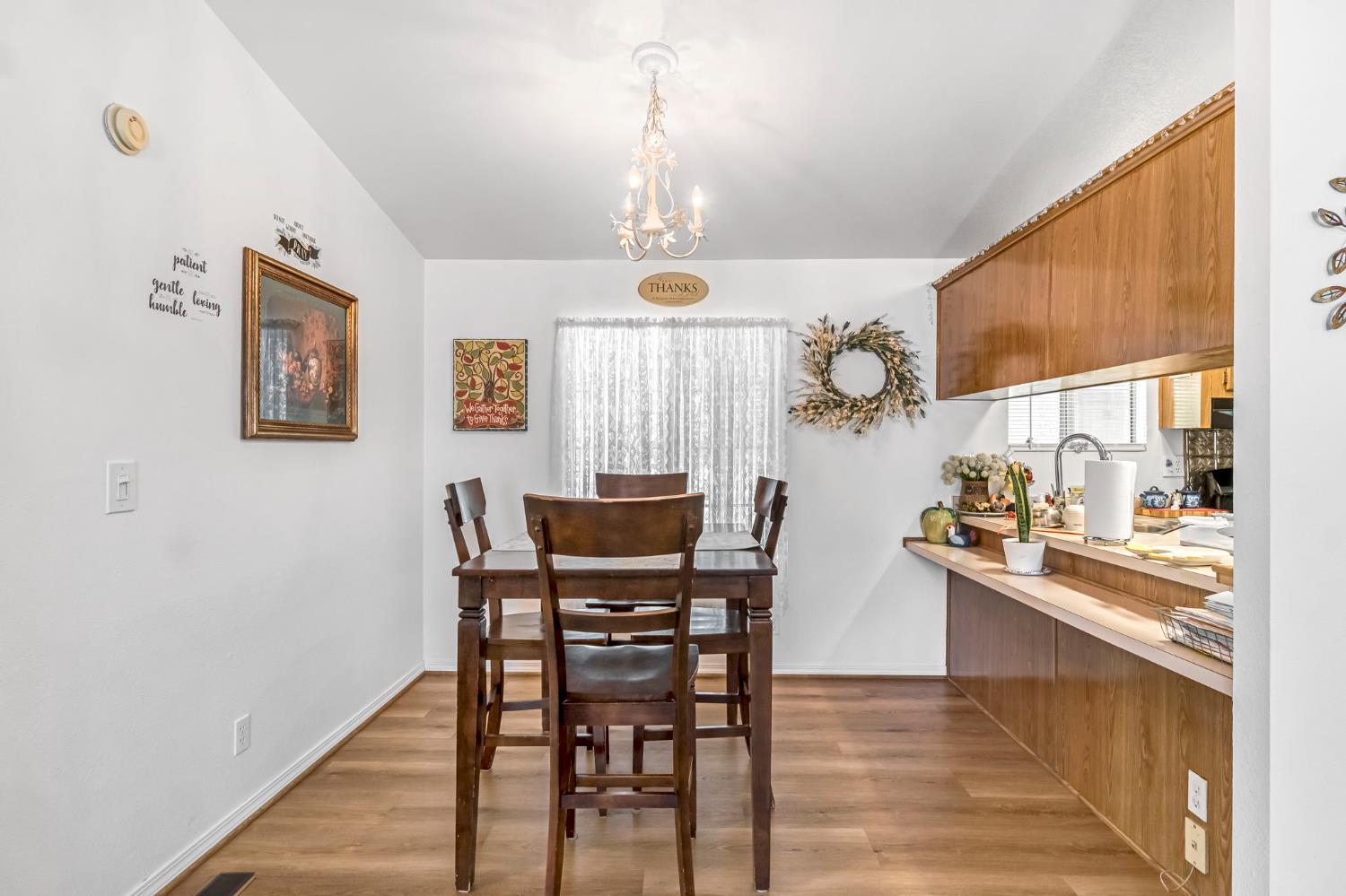 1218 E Cleveland Ave #142, Madera, CA 93638