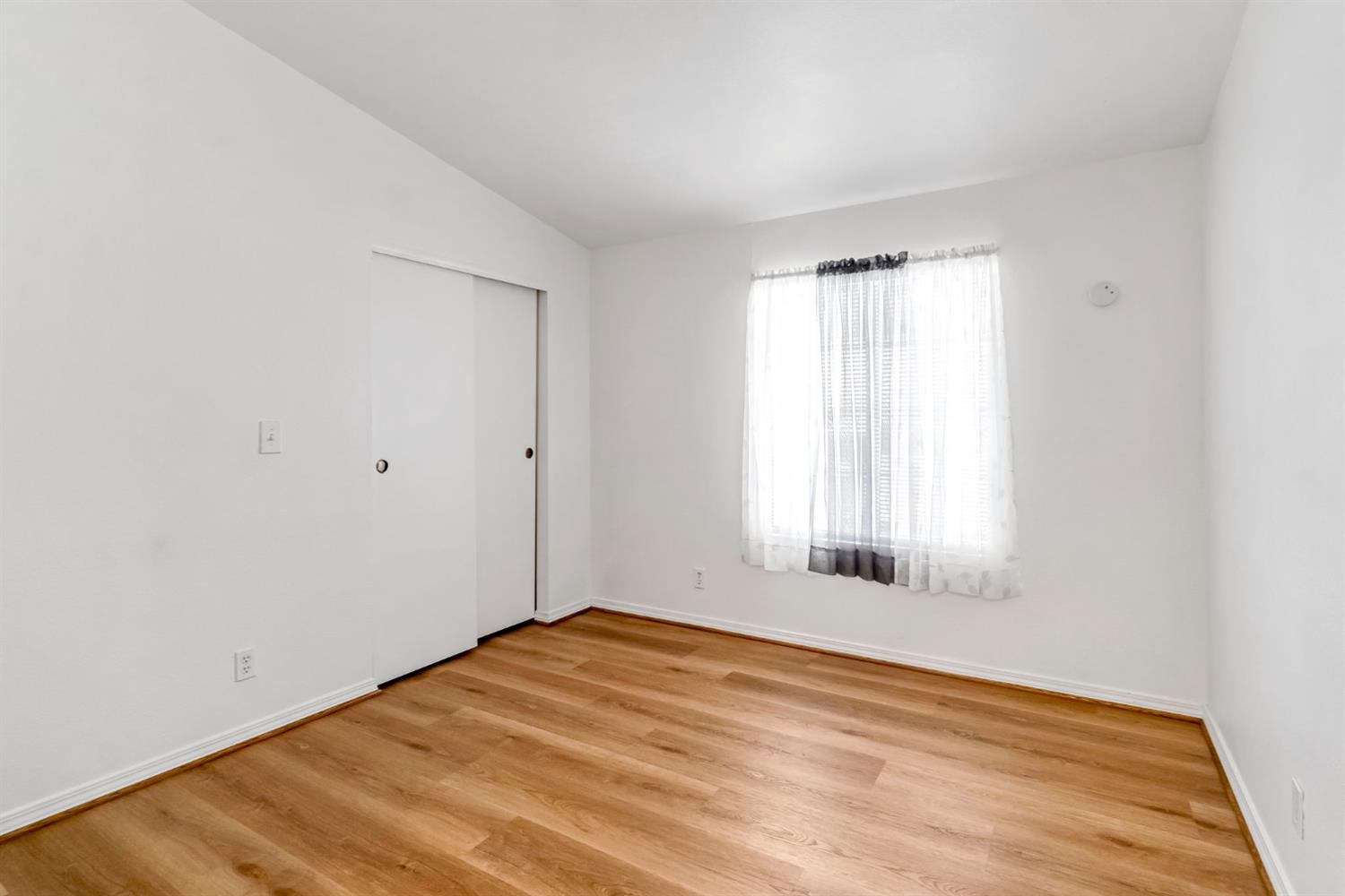 1218 E Cleveland Ave #142, Madera, CA 93638