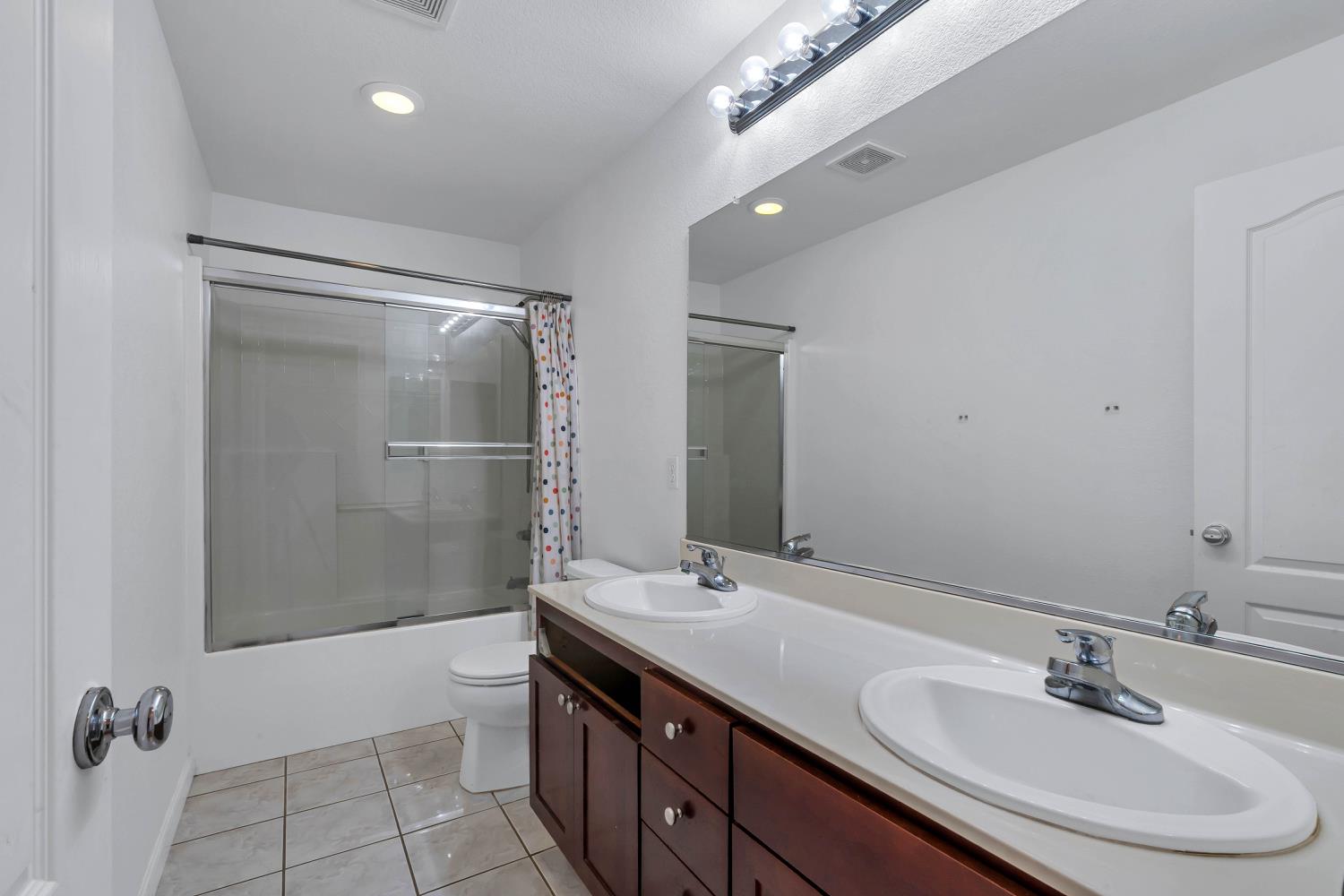 1408 Mendocino Creek Drive, Patterson, CA 95363