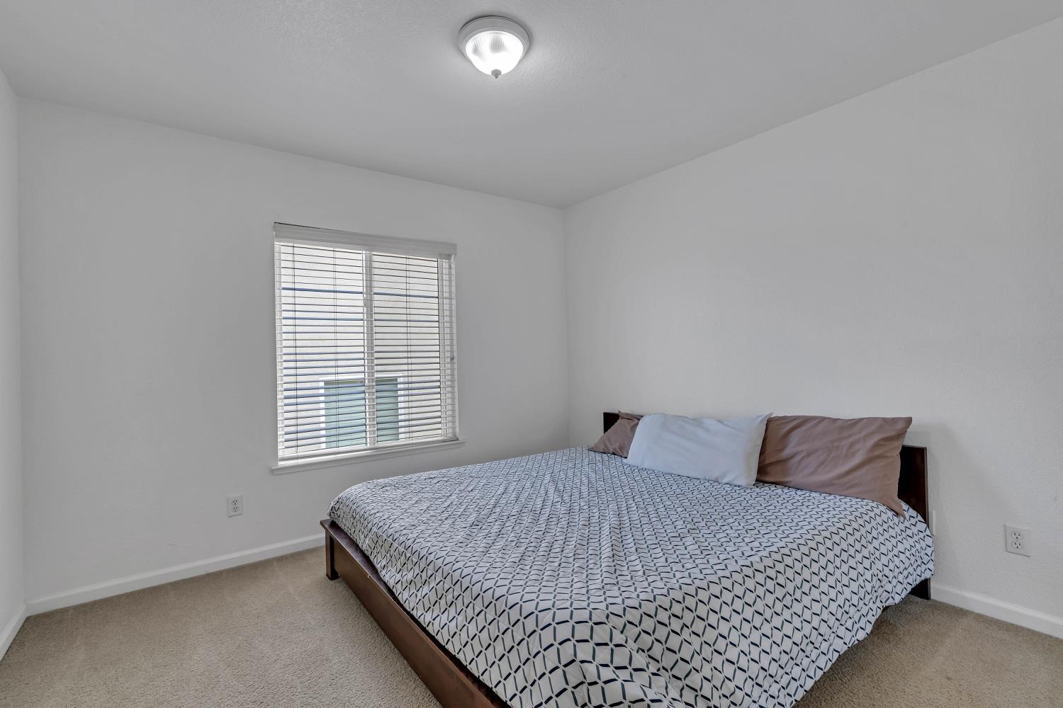 1408 Mendocino Creek Drive, Patterson, CA 95363