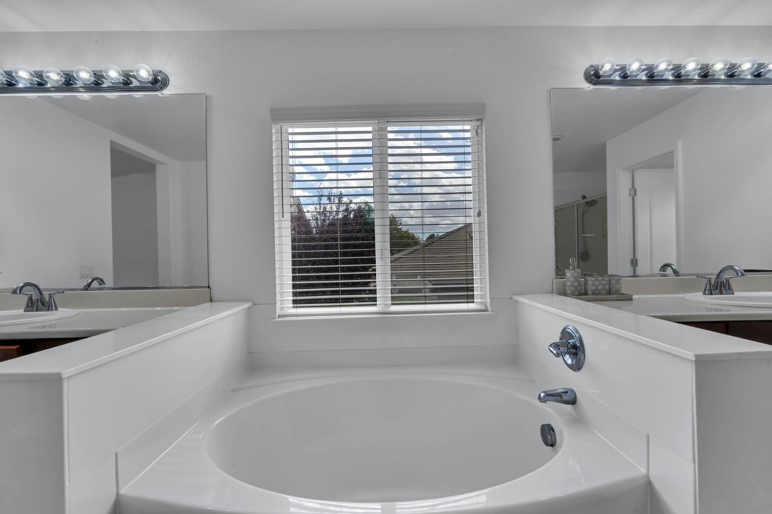 1408 Mendocino Creek Drive, Patterson, CA 95363