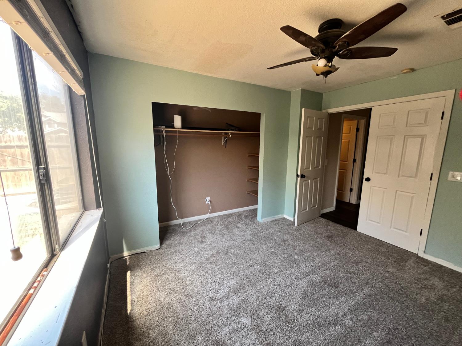 838 Mackilhaffy Dr, Patterson, CA 95363