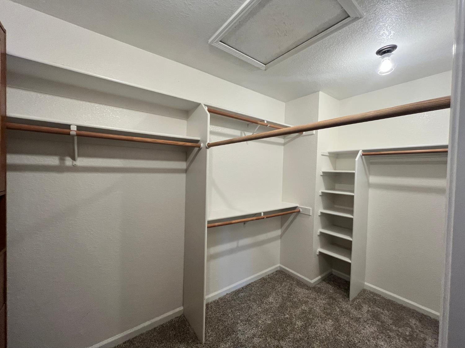 838 Mackilhaffy Dr, Patterson, CA 95363