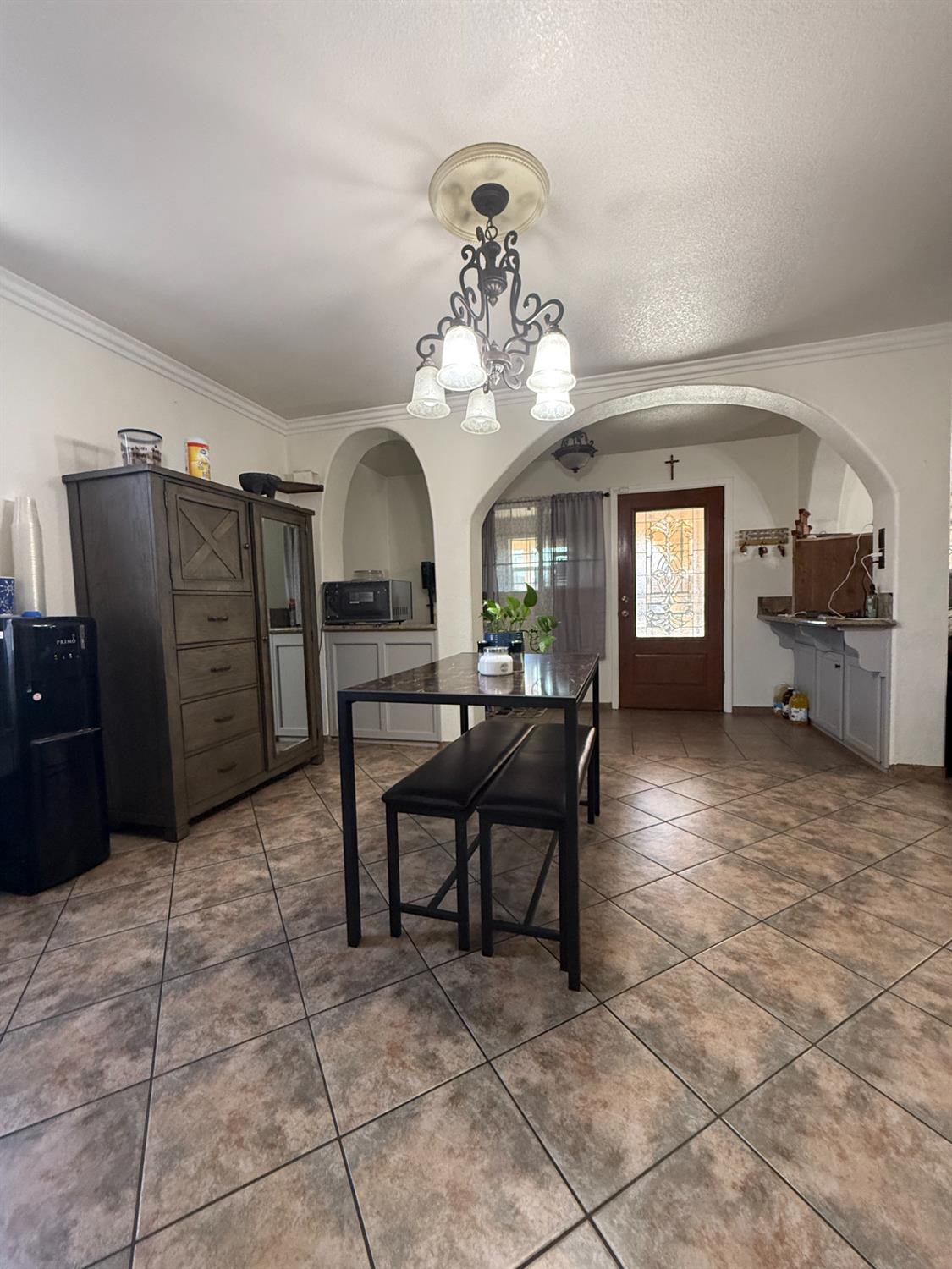 615 Catalina Cir, Tulare, CA 93274