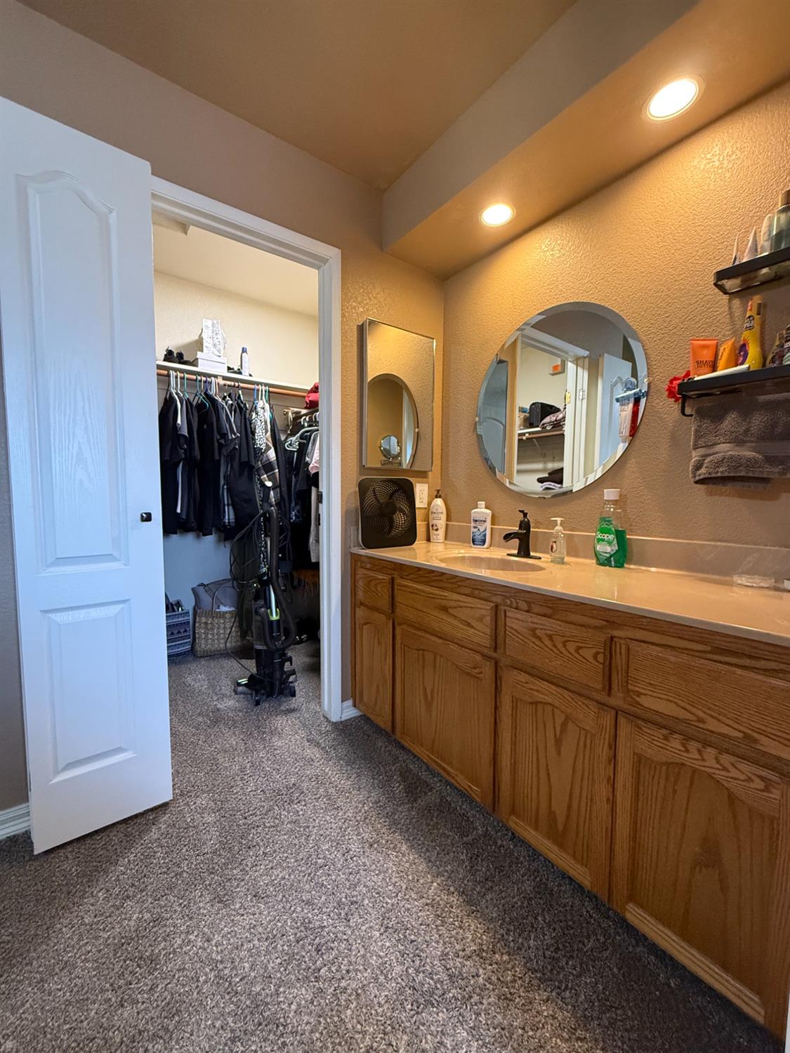 615 Catalina Cir, Tulare, CA 93274