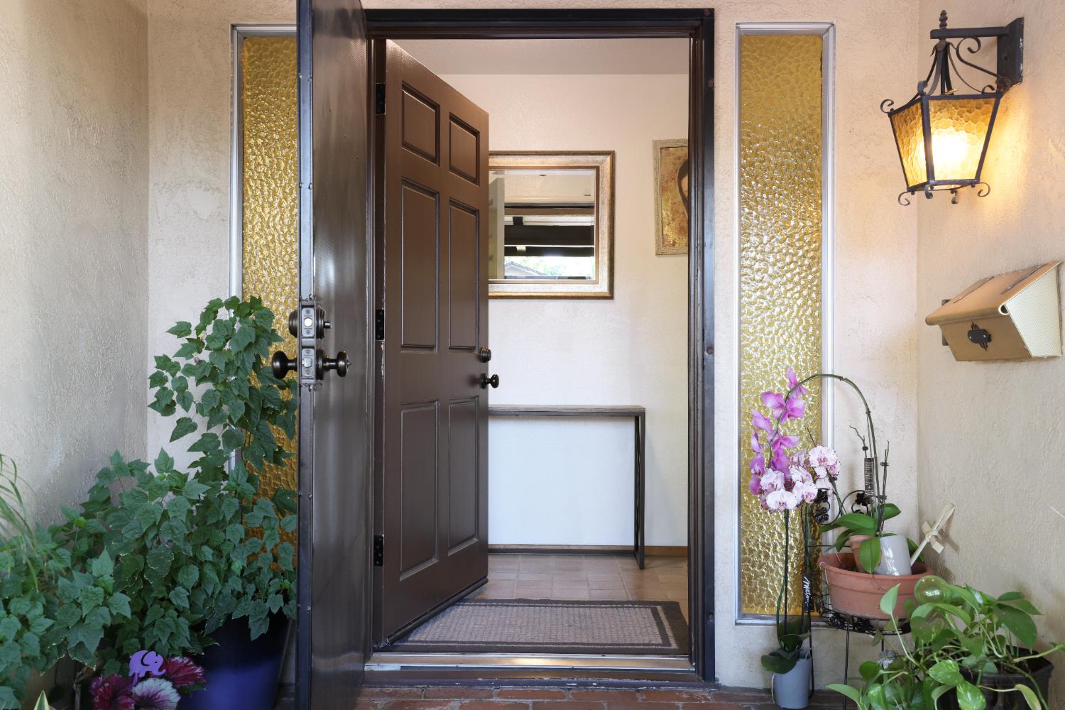 1608 Kruger Dr, Modesto, CA 95355