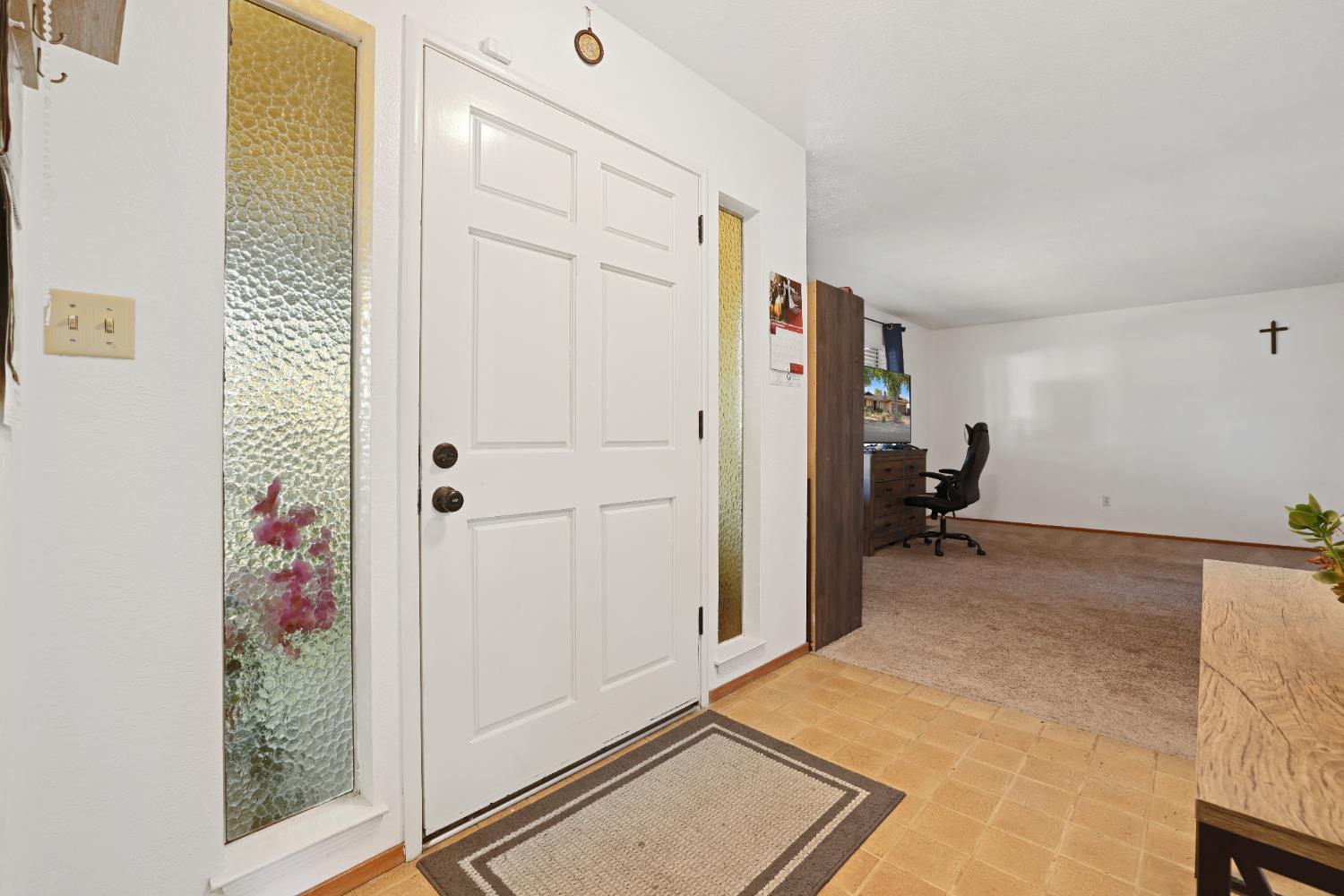 1608 Kruger Dr, Modesto, CA 95355