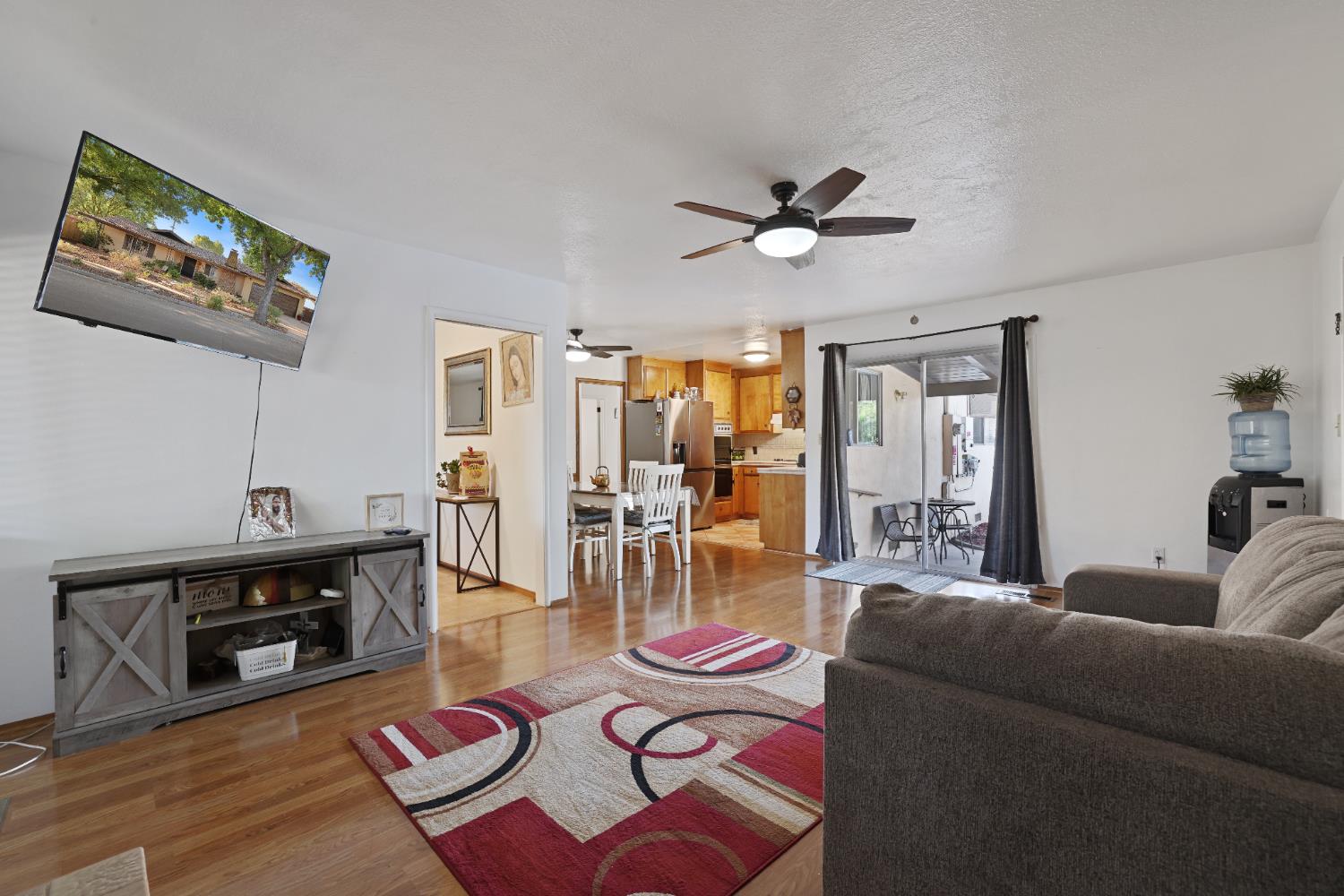 1608 Kruger Dr, Modesto, CA 95355