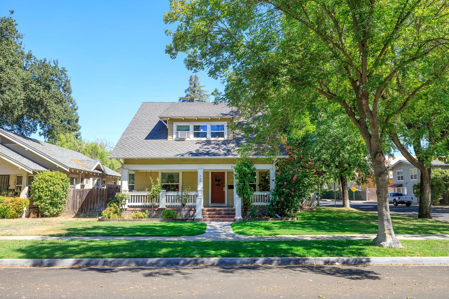 202 Hackberry Ave, Modesto, CA 95354