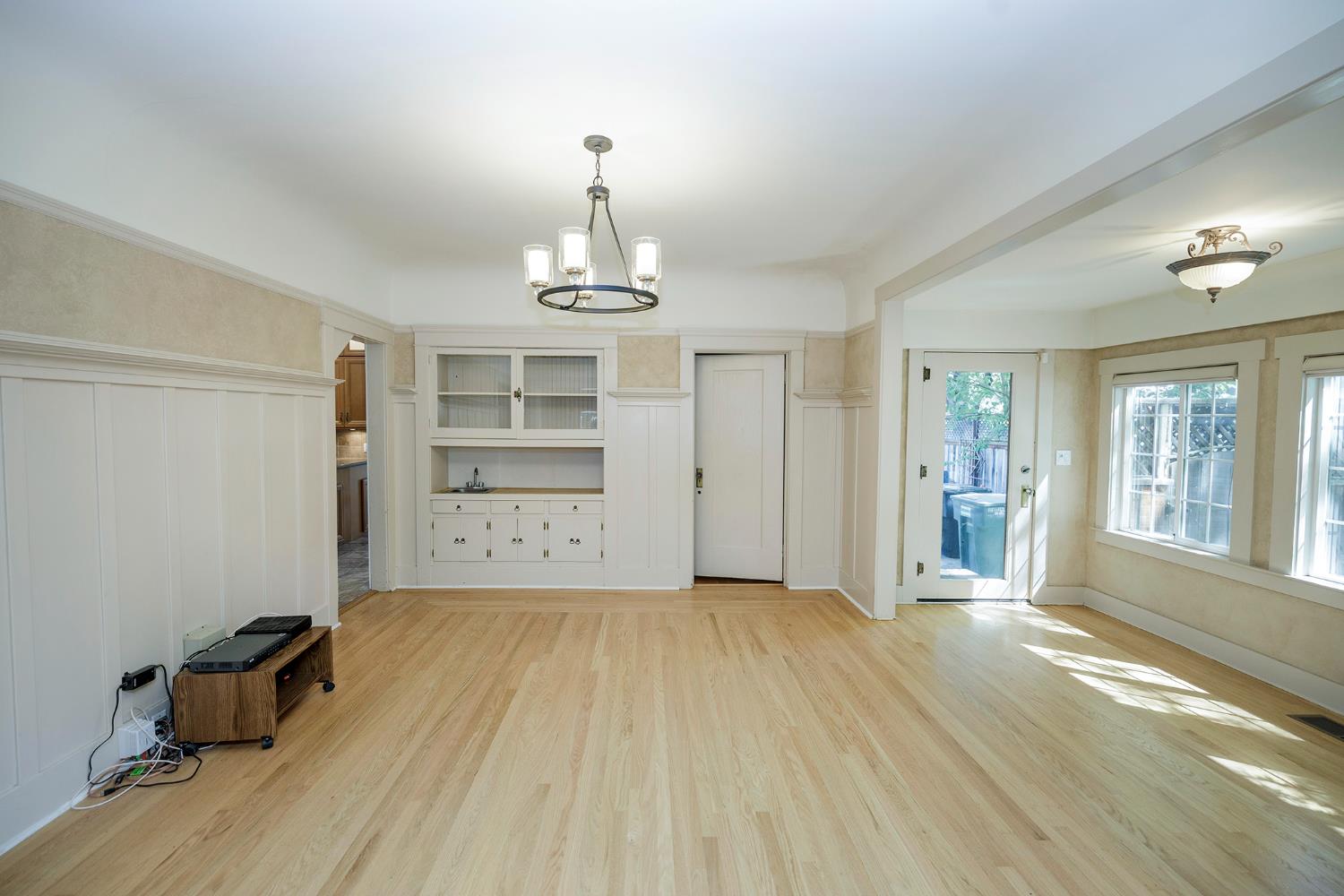 202 Hackberry Ave, Modesto, CA 95354