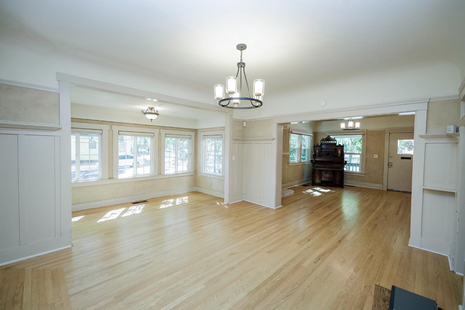 202 Hackberry Ave, Modesto, CA 95354