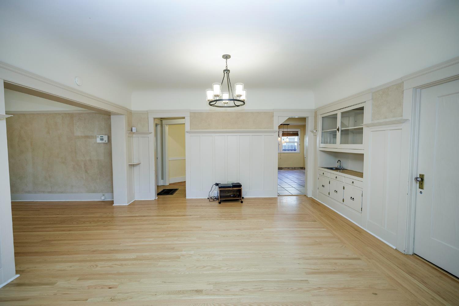 202 Hackberry Ave, Modesto, CA 95354