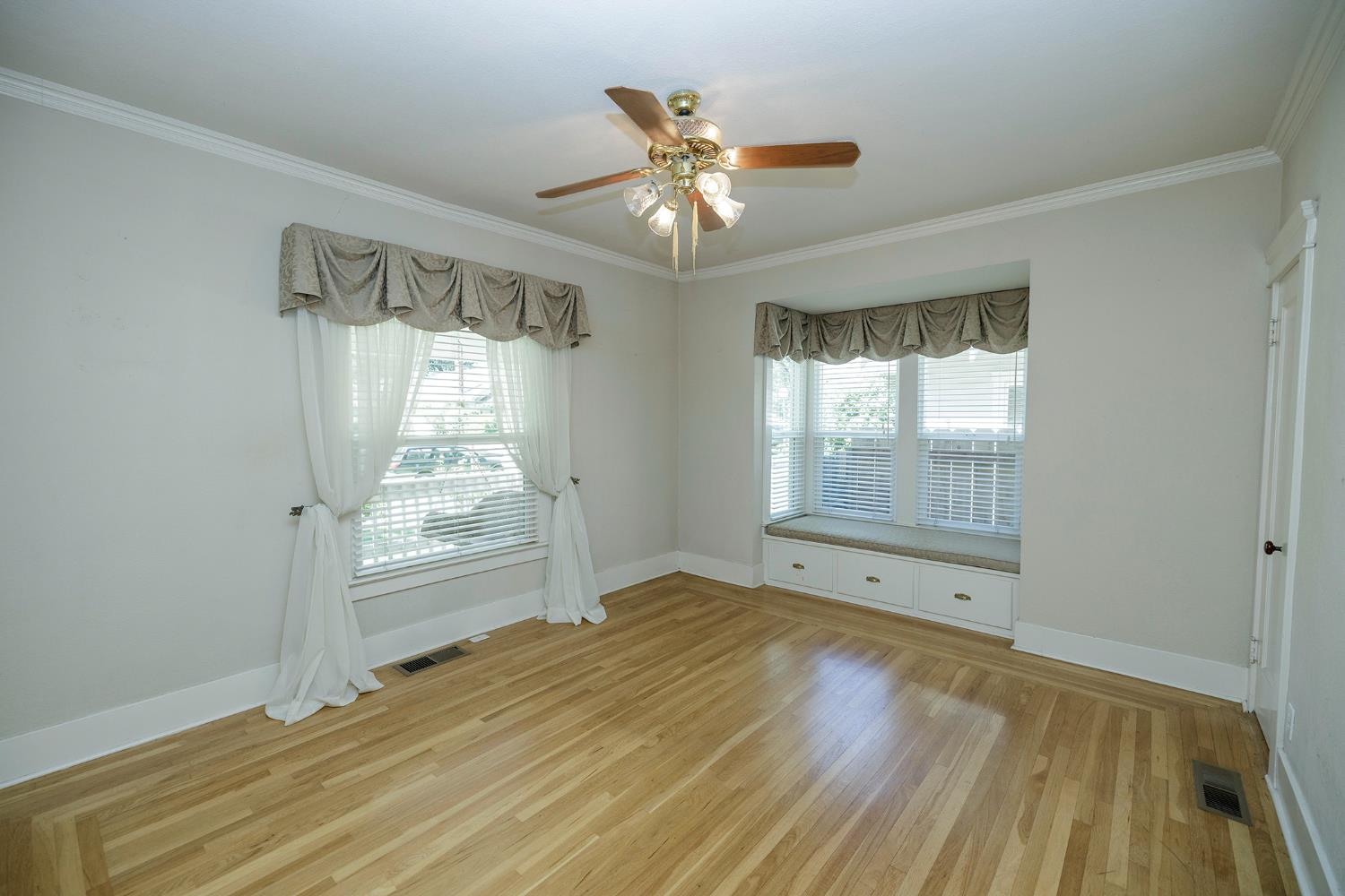 202 Hackberry Ave, Modesto, CA 95354