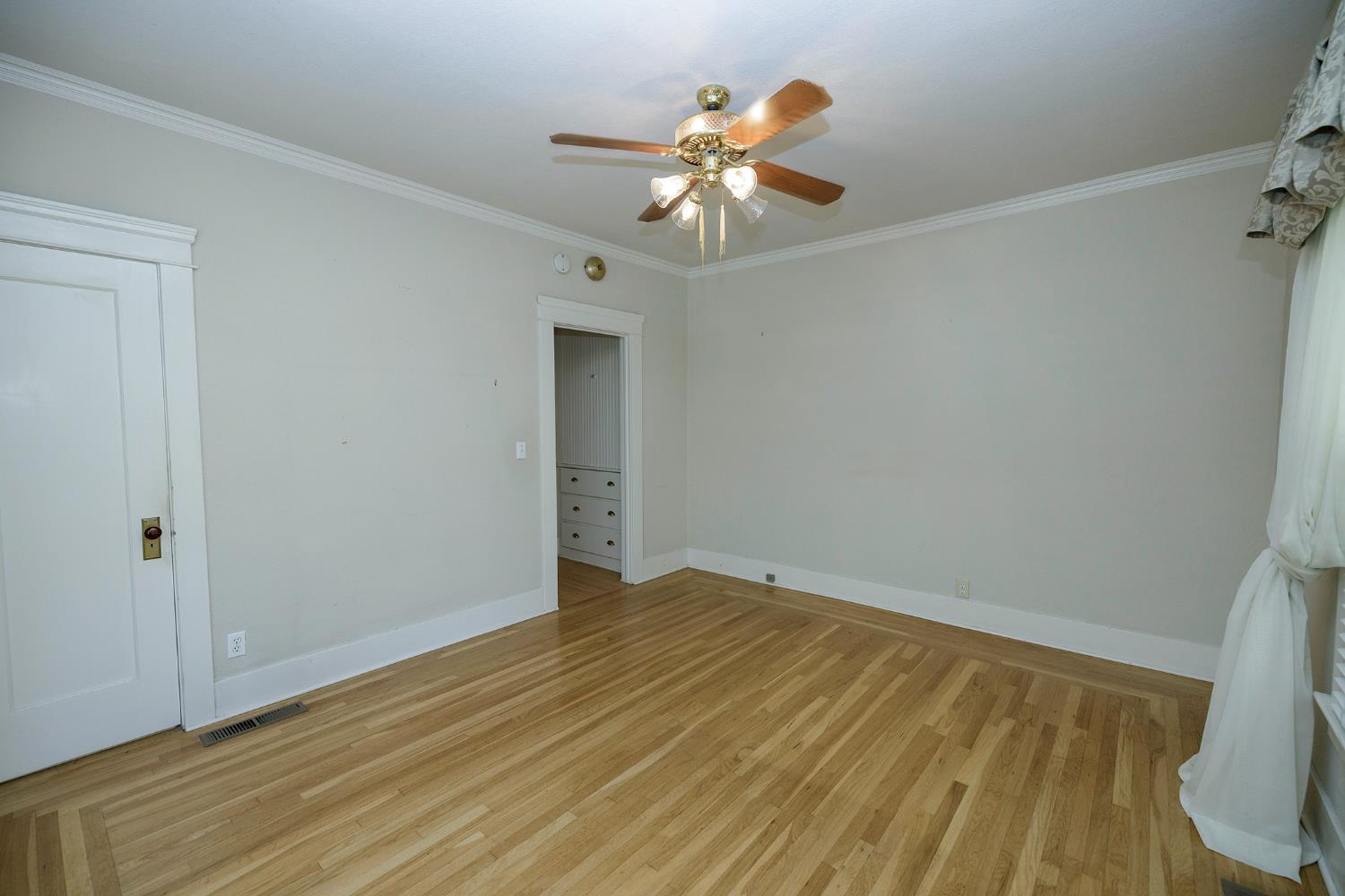 202 Hackberry Ave, Modesto, CA 95354