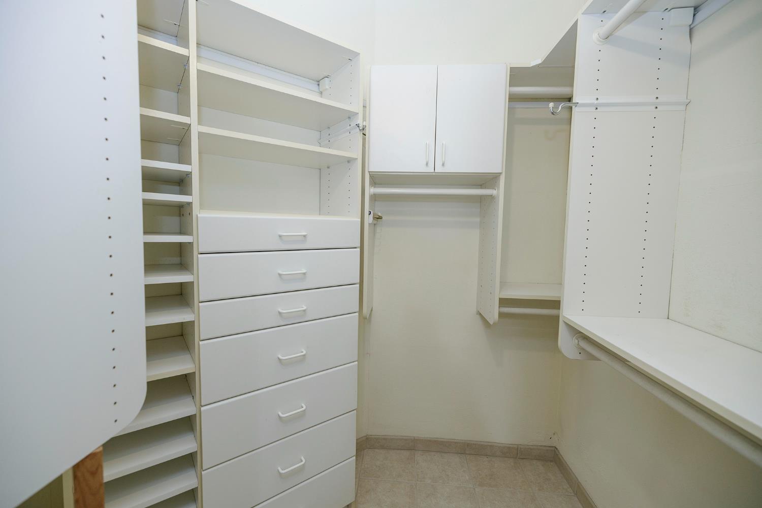 202 Hackberry Ave, Modesto, CA 95354