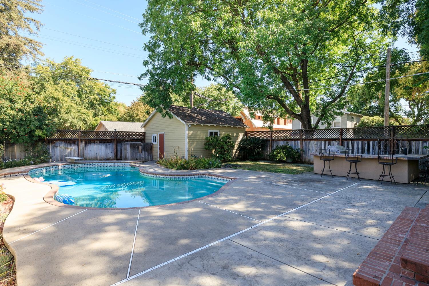 202 Hackberry Ave, Modesto, CA 95354