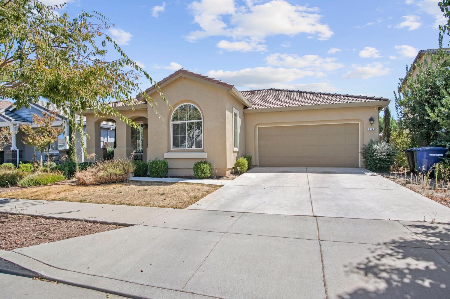 774 Bogdanich Pkwy, Patterson, CA 95363