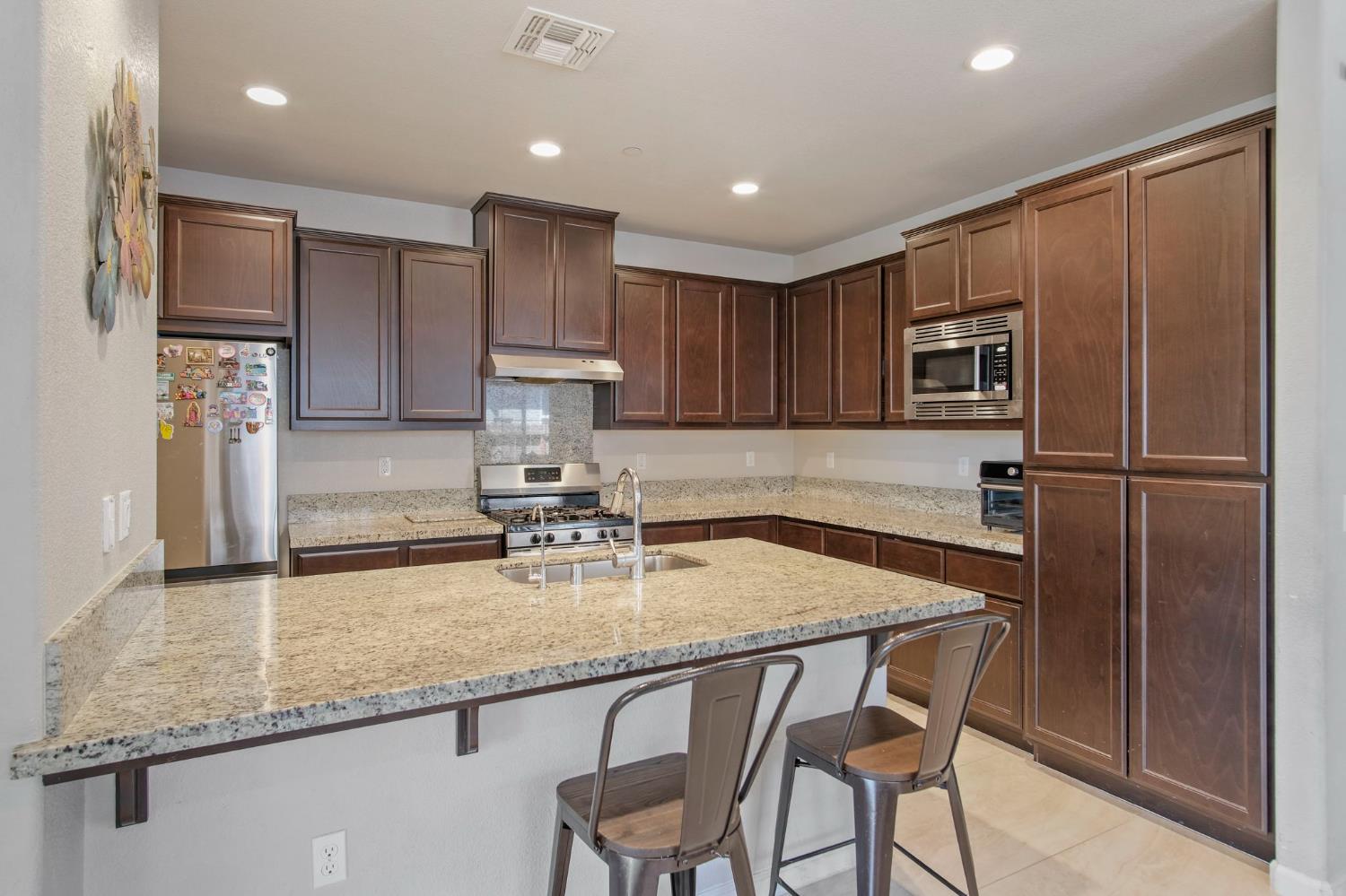 774 Bogdanich Pkwy, Patterson, CA 95363