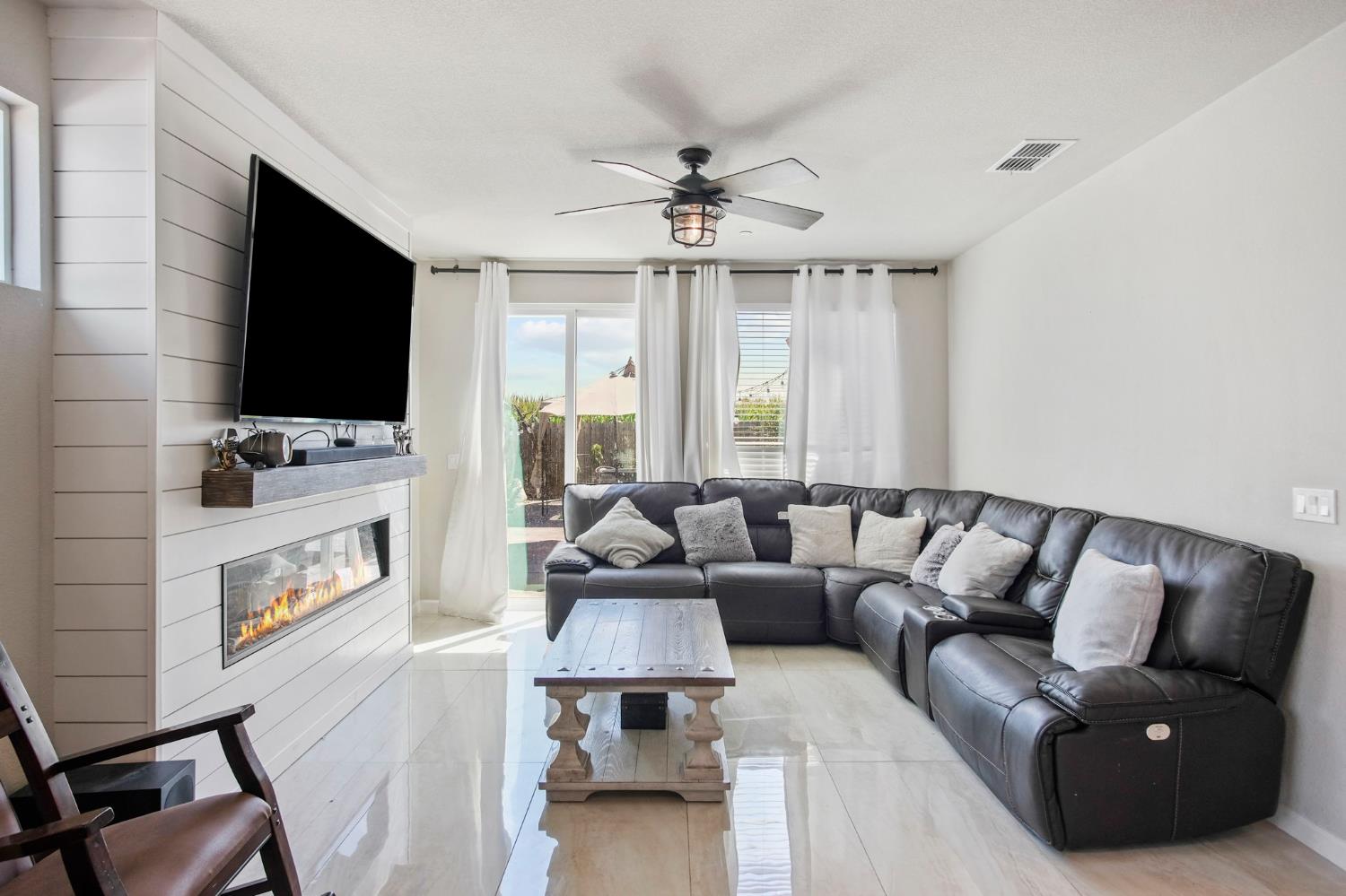 774 Bogdanich Pkwy, Patterson, CA 95363