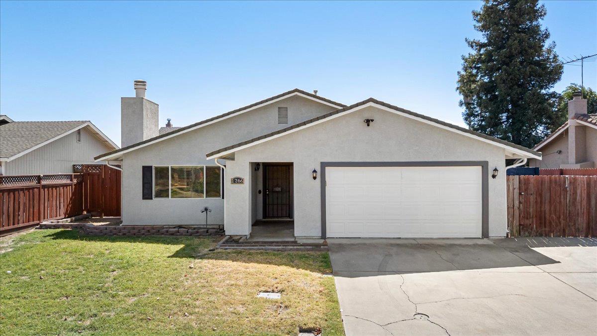 1266 Wimbledon Way, Manteca, CA 95336