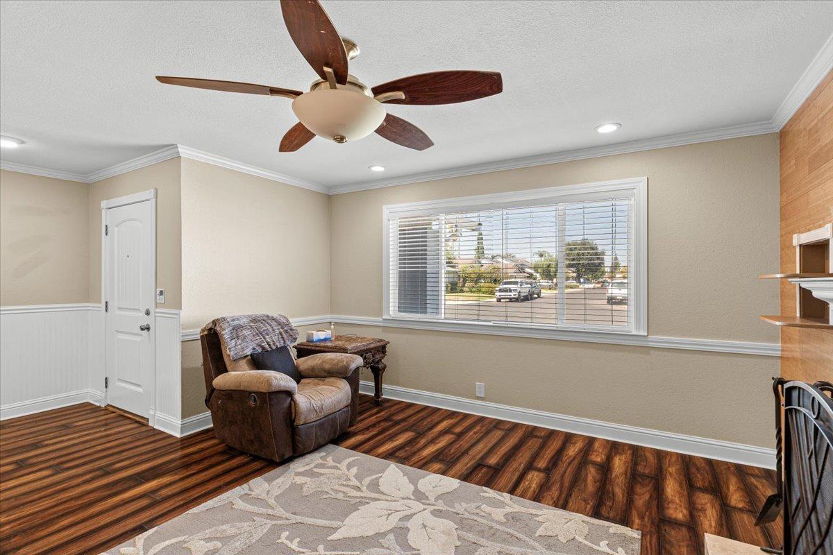 1266 Wimbledon Way, Manteca, CA 95336