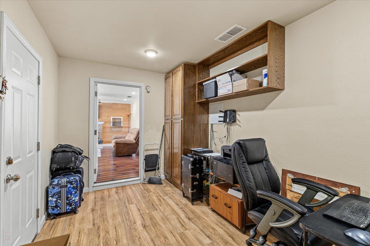 1266 Wimbledon Way, Manteca, CA 95336