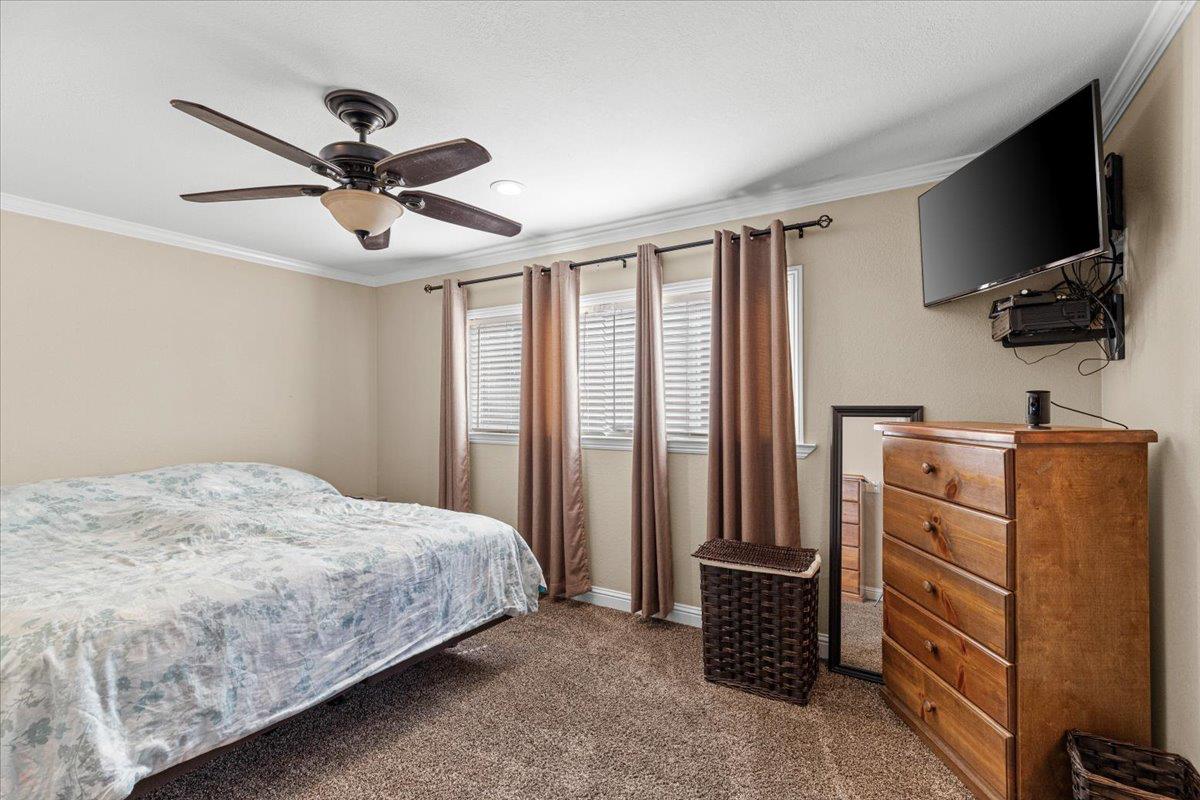 1266 Wimbledon Way, Manteca, CA 95336