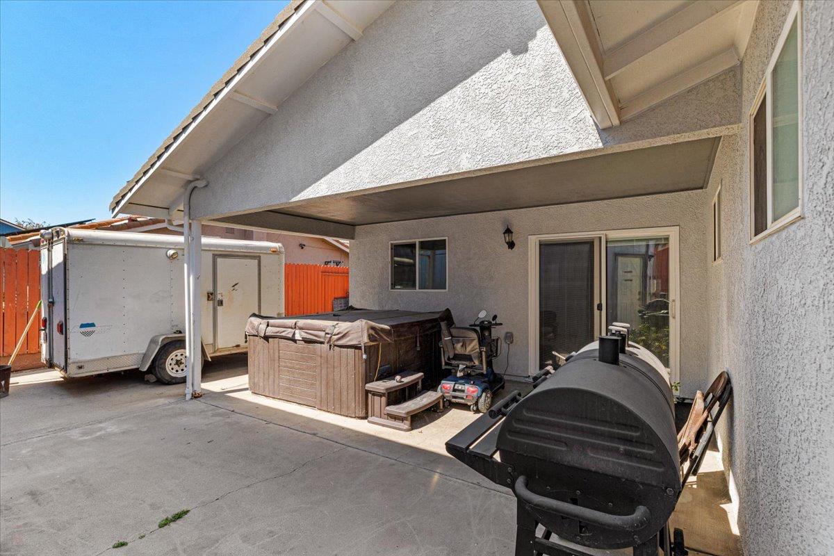 1266 Wimbledon Way, Manteca, CA 95336