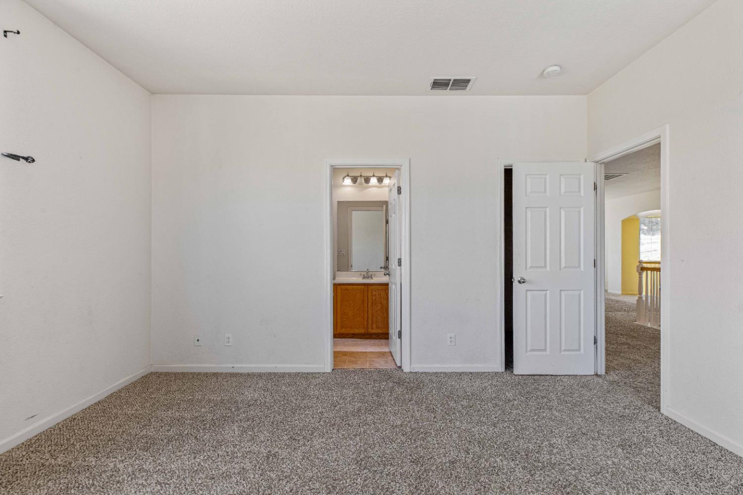 9015 Tee Box Ct, Patterson, CA 95363