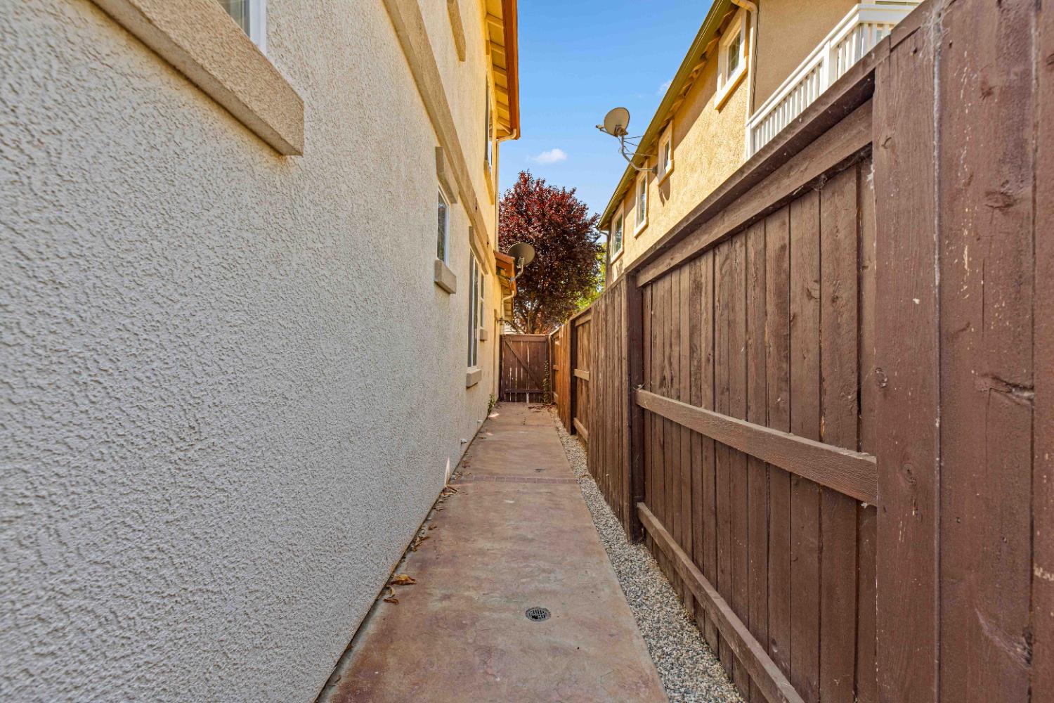 9015 Tee Box Ct, Patterson, CA 95363