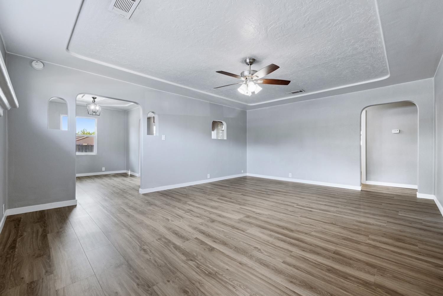 1321 W Orangeburg Ave, Modesto, CA 95350