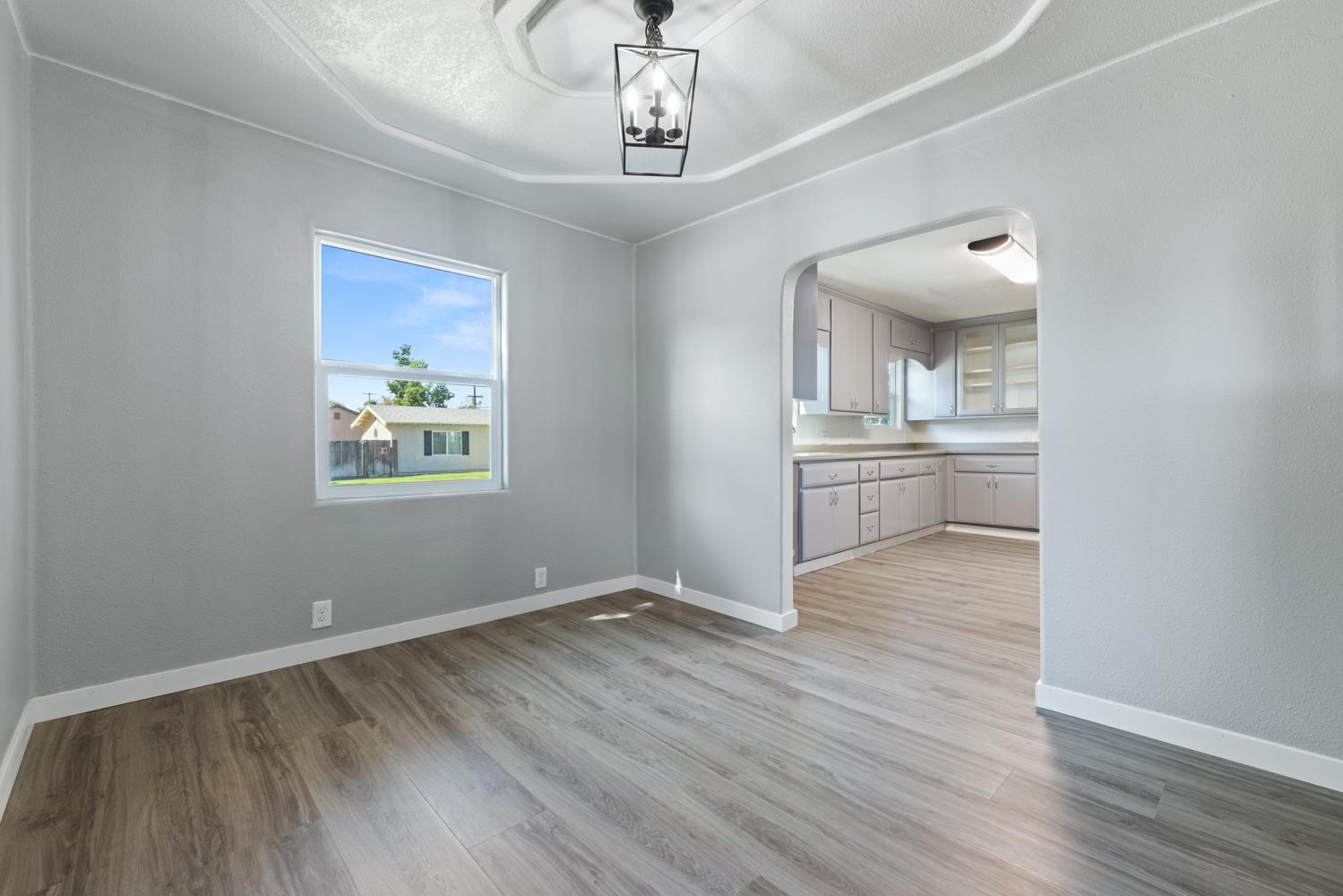 1321 W Orangeburg Ave, Modesto, CA 95350