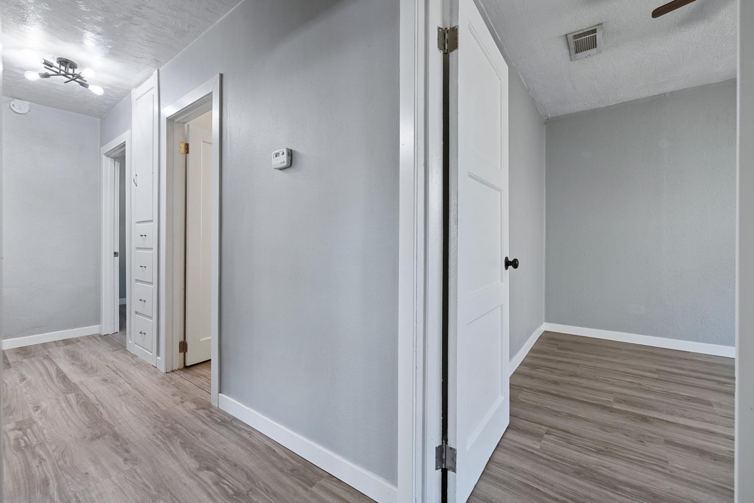 1321 W Orangeburg Ave, Modesto, CA 95350