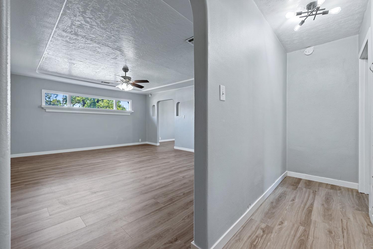 1321 W Orangeburg Ave, Modesto, CA 95350