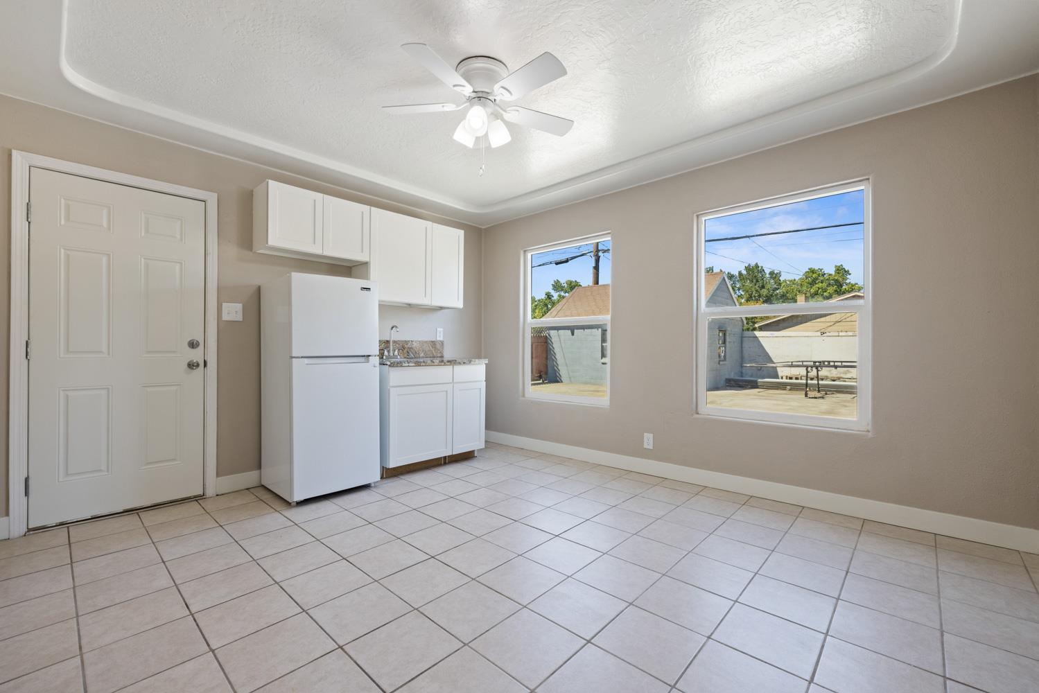 1321 W Orangeburg Ave, Modesto, CA 95350