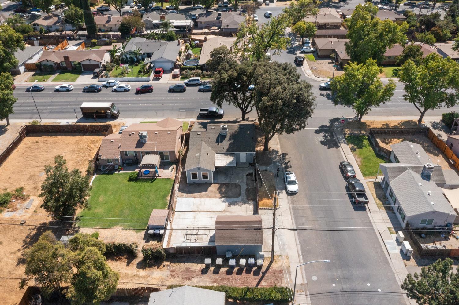 1321 W Orangeburg Ave, Modesto, CA 95350