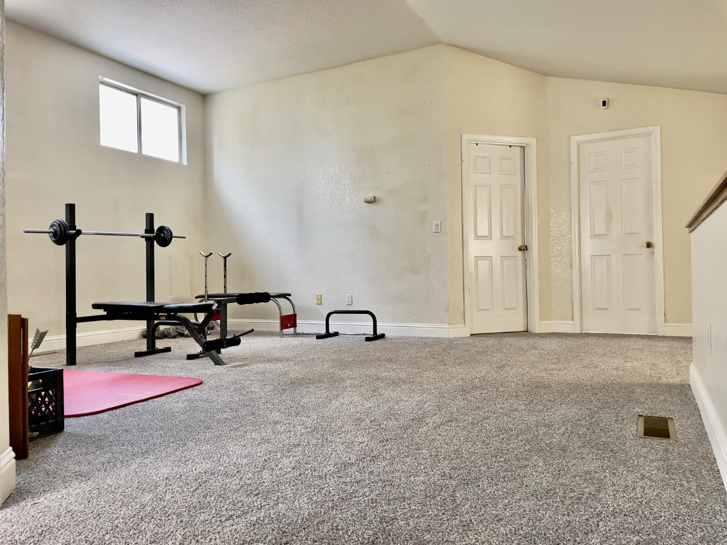 1713 Walnut Blossom Way, Modesto, CA 95355