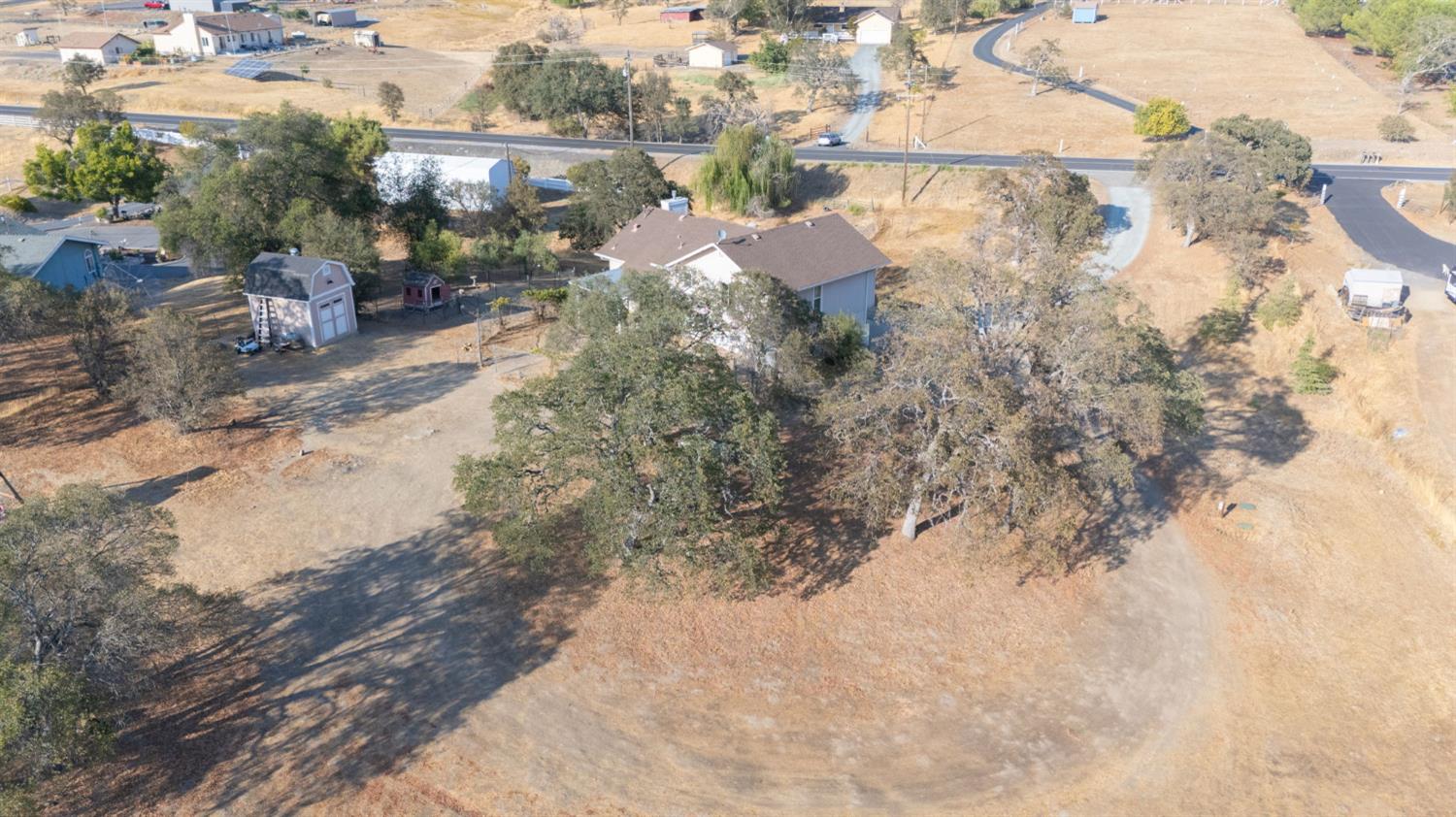 4068 Little John Rd, Copperopolis, CA 95228