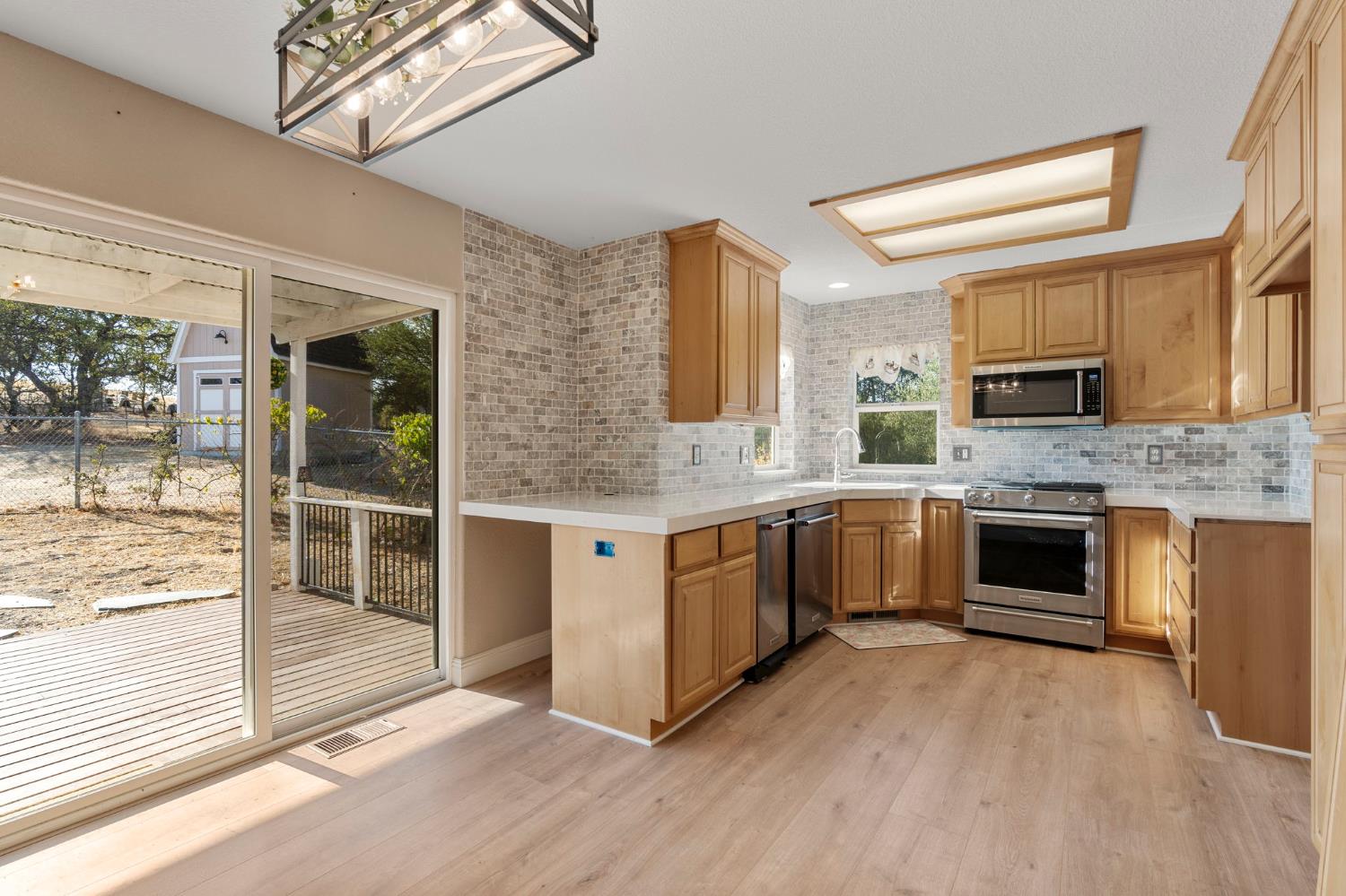 4068 Little John Rd, Copperopolis, CA 95228