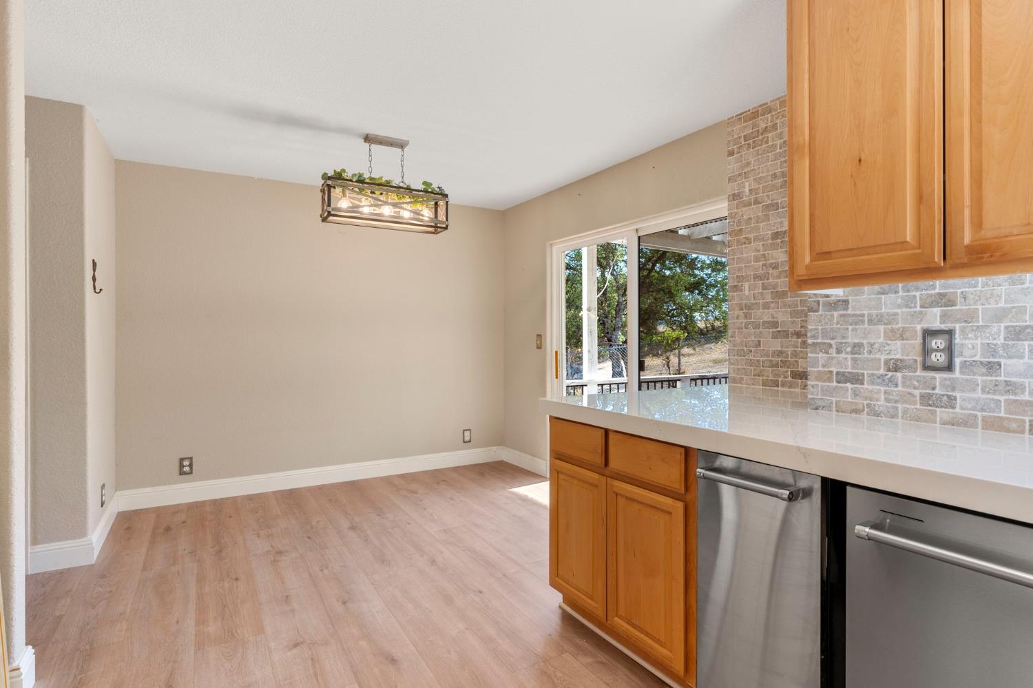 4068 Little John Rd, Copperopolis, CA 95228