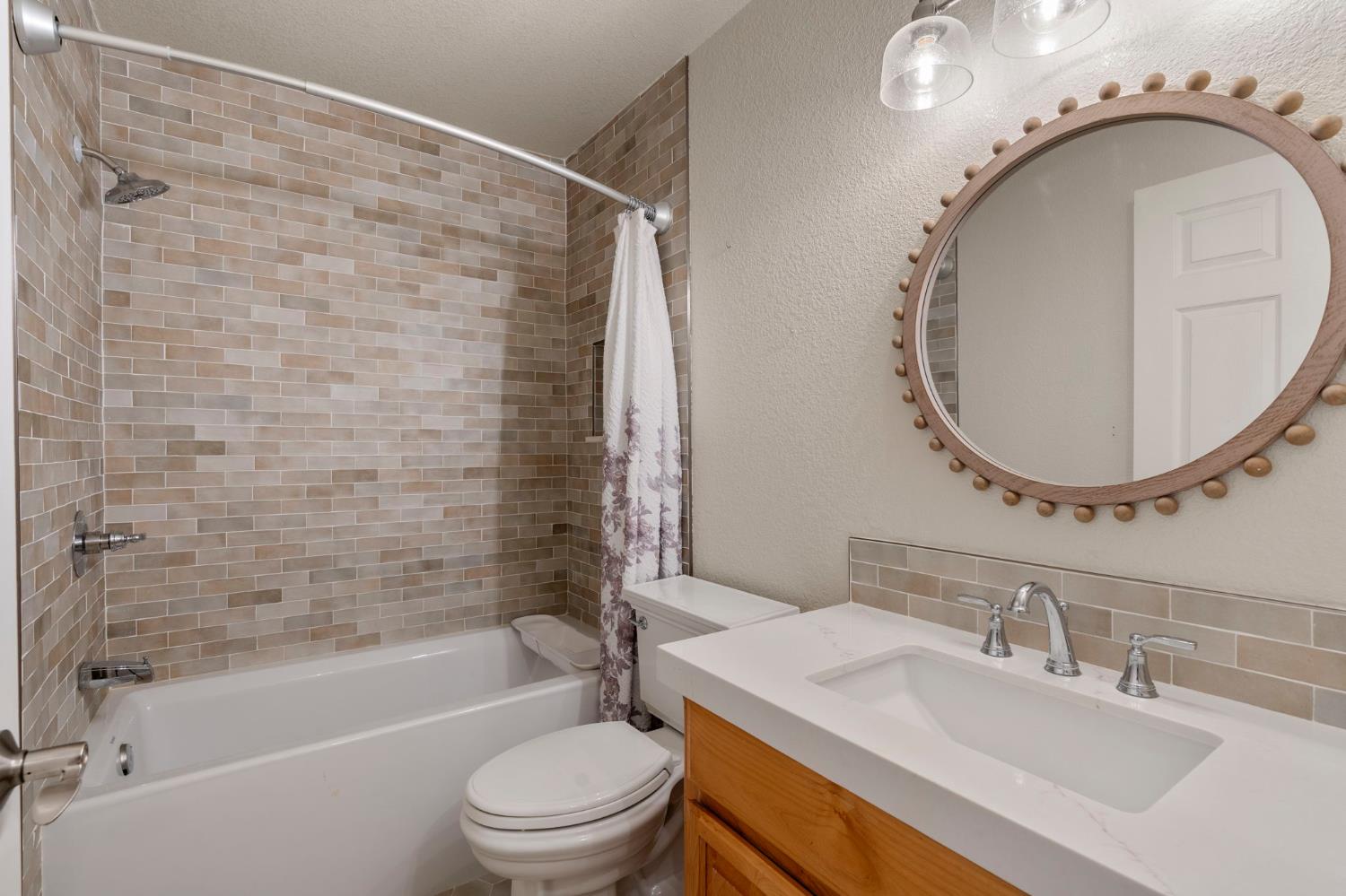 4068 Little John Rd, Copperopolis, CA 95228