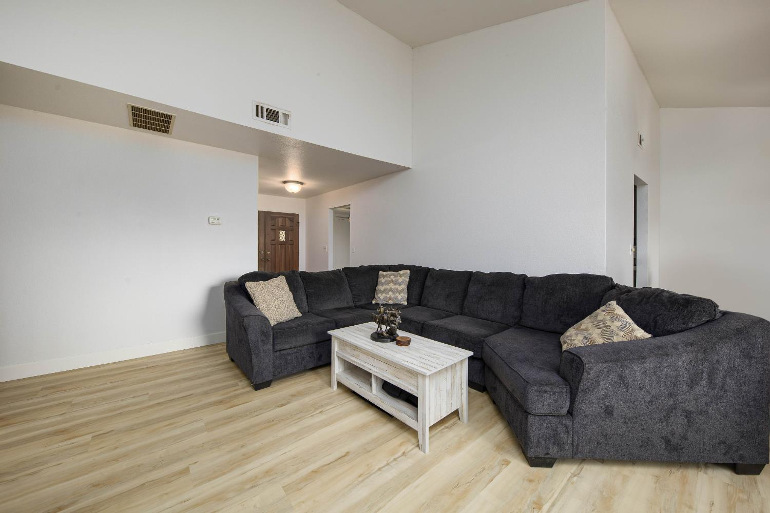 14665 Cree Ct, Manteca, CA 95336