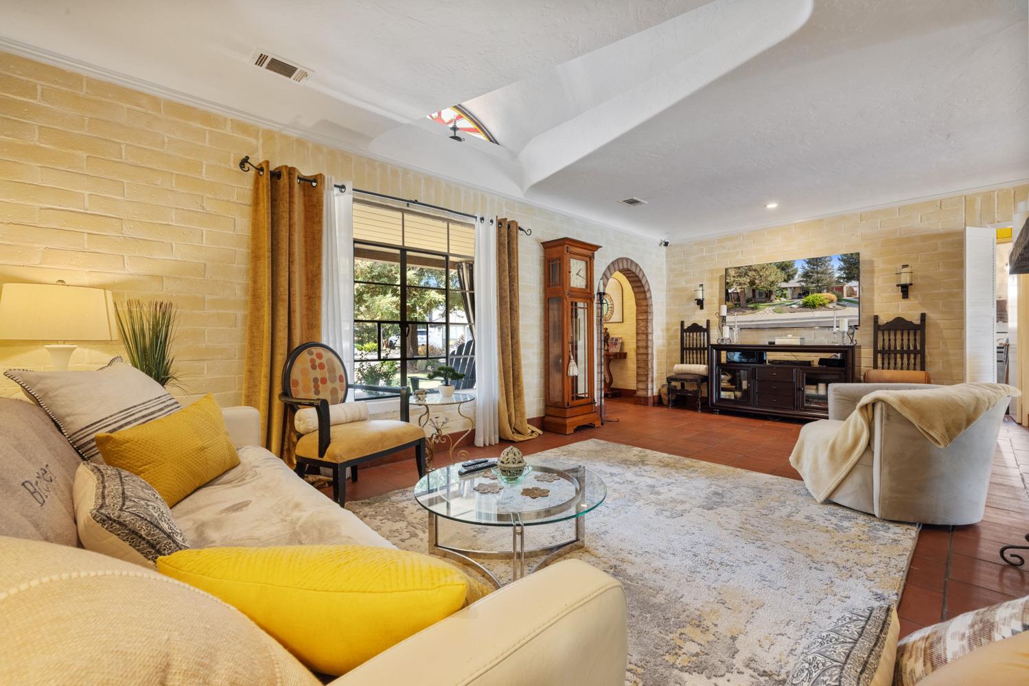 408 Wilson Ave, Modesto, CA 95354