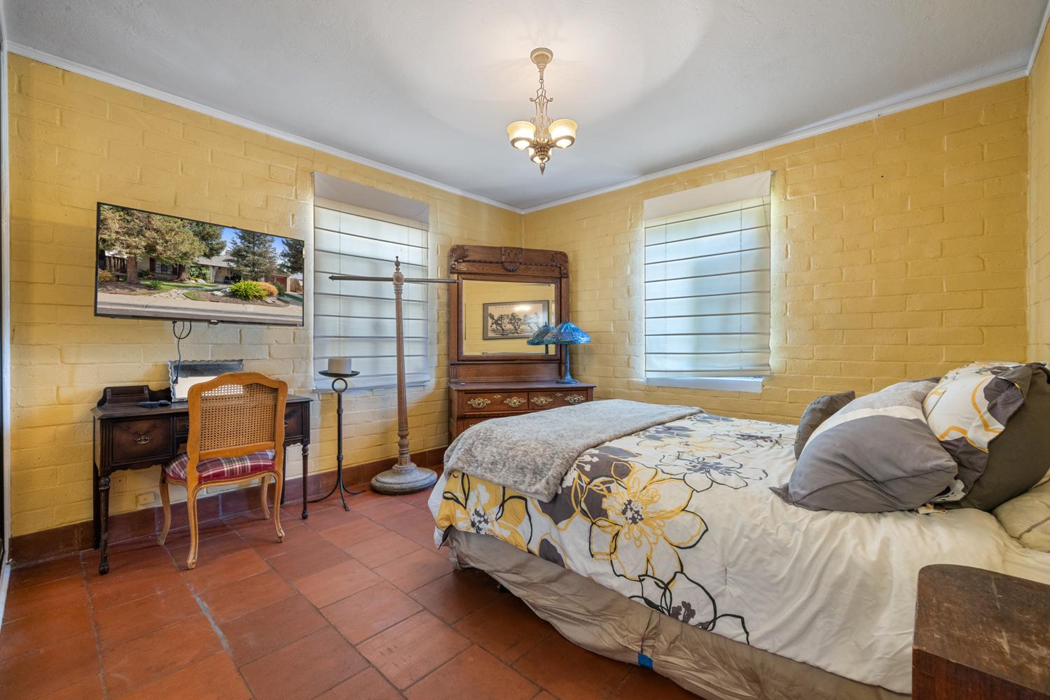 408 Wilson Ave, Modesto, CA 95354